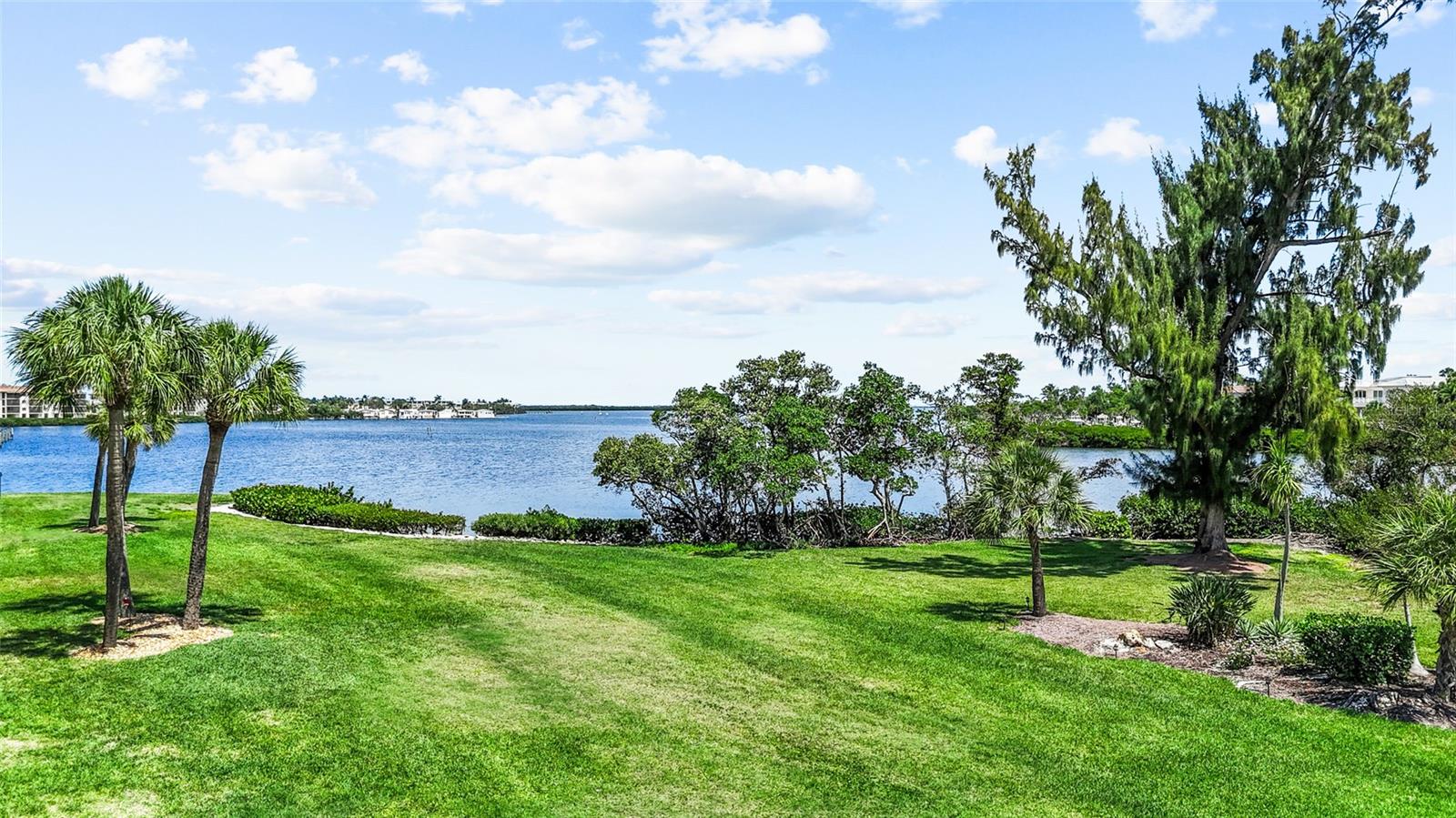 3330 GULF OF MEXICO DR #107D
