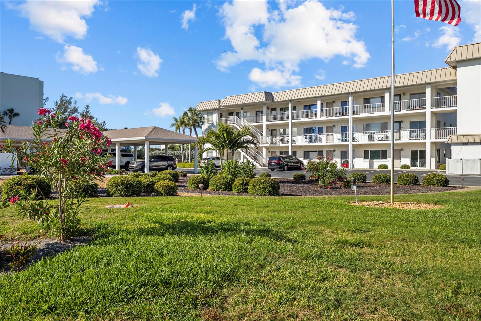3330 GULF OF MEXICO DR #107D
