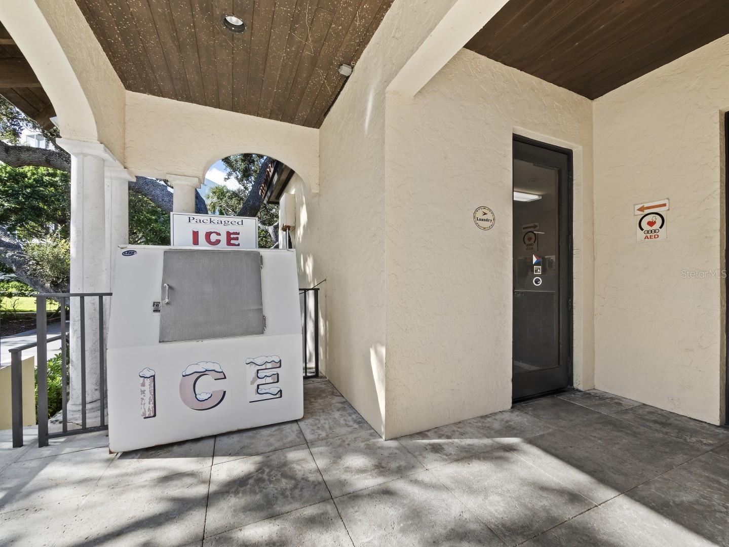 2800 HARBOURSIDE DR #E06