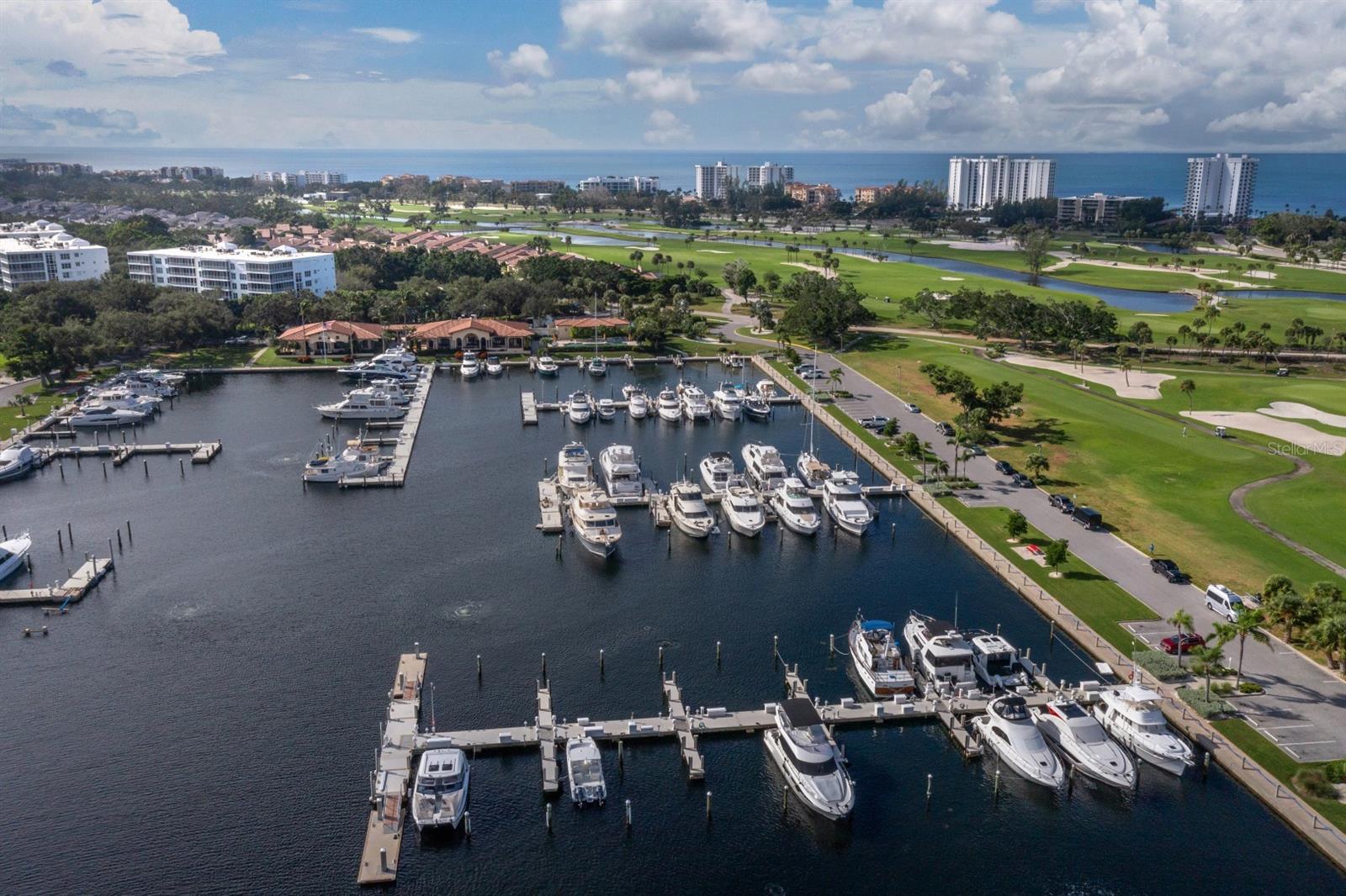 2800 HARBOURSIDE DR #E06