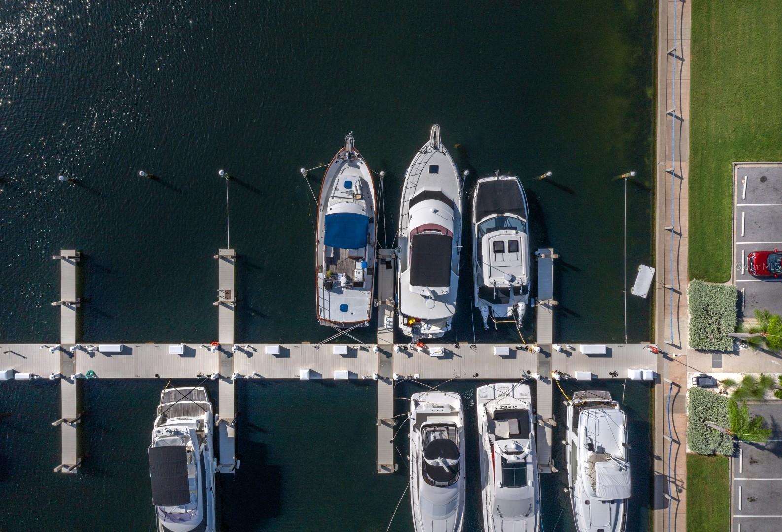 2800 HARBOURSIDE DR #E06