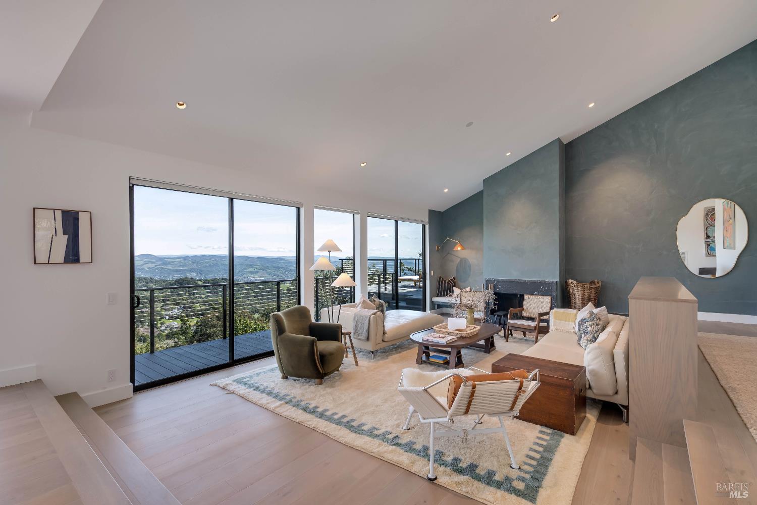 19185 Mesquite Court