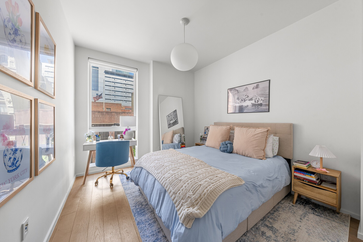 150 E 23RD Street 4C