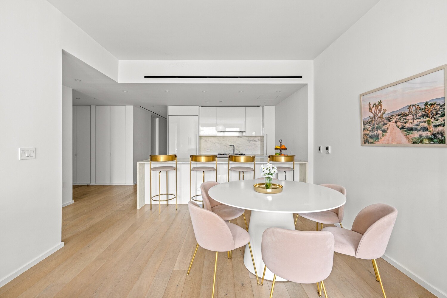 150 E 23RD Street 4C