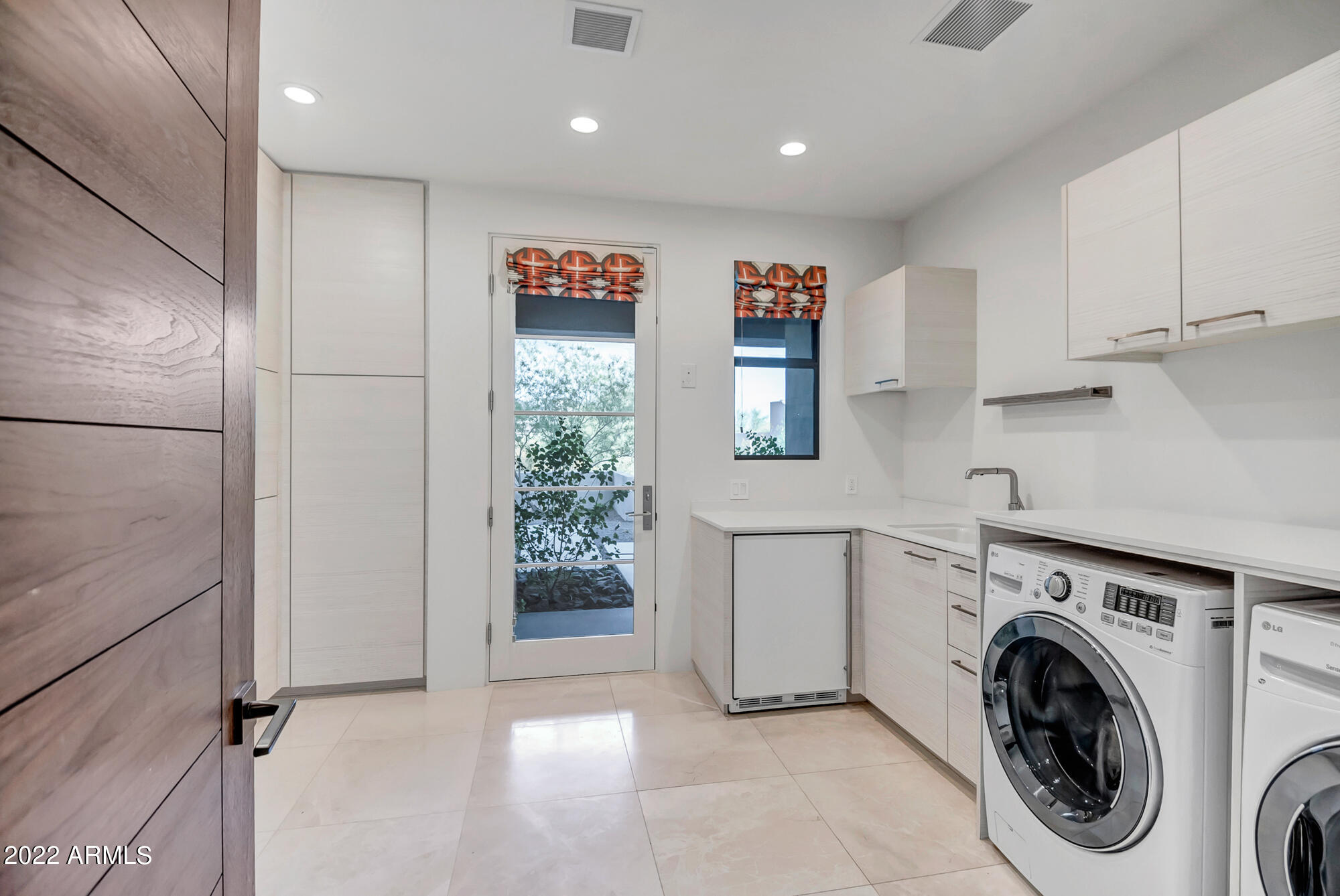 9290 E THOMPSON PEAK Parkway # 434