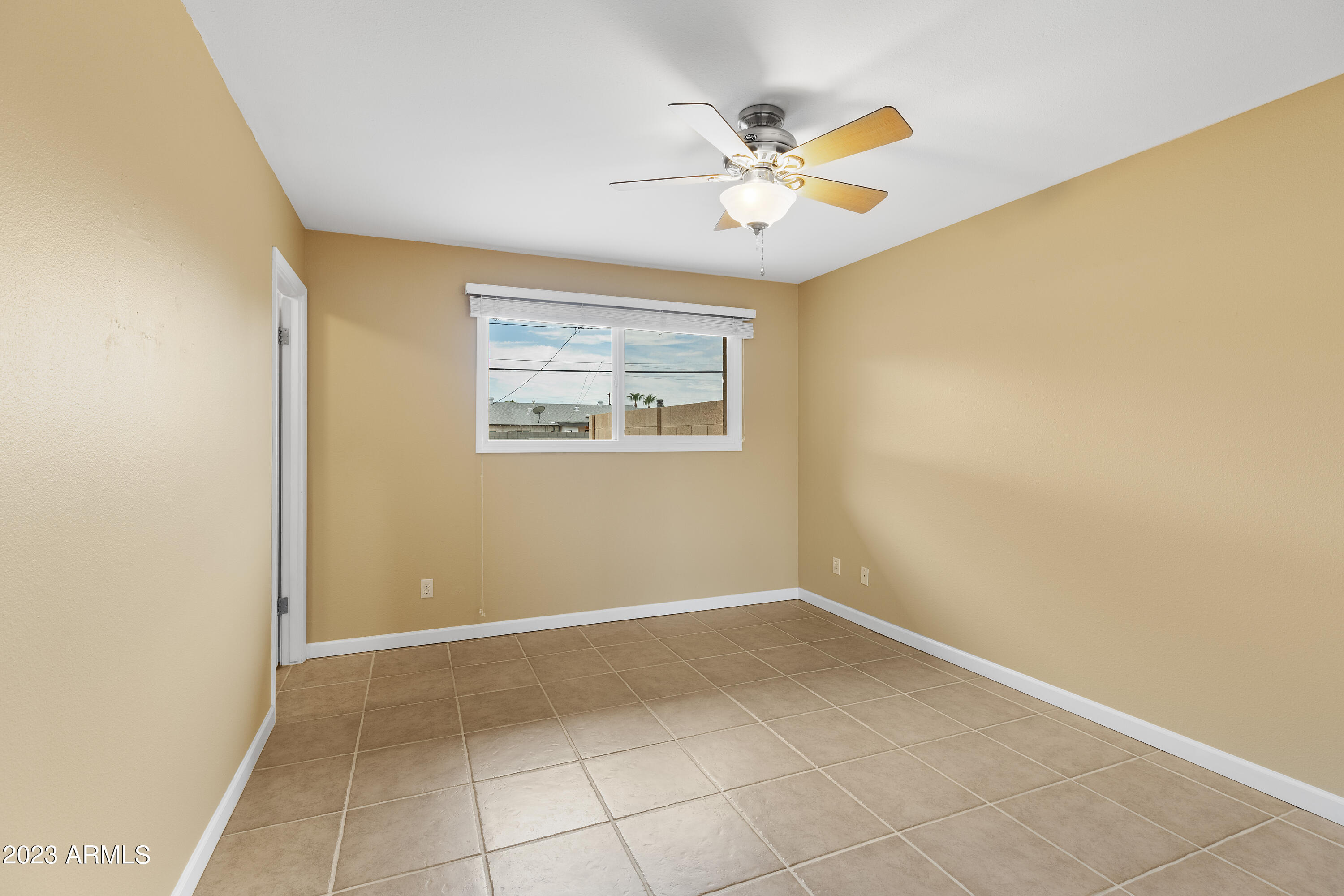 4869 N GRANITE REEF Road