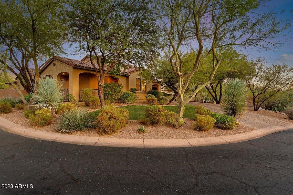 9441 E HERITAGE TRAIL Drive
