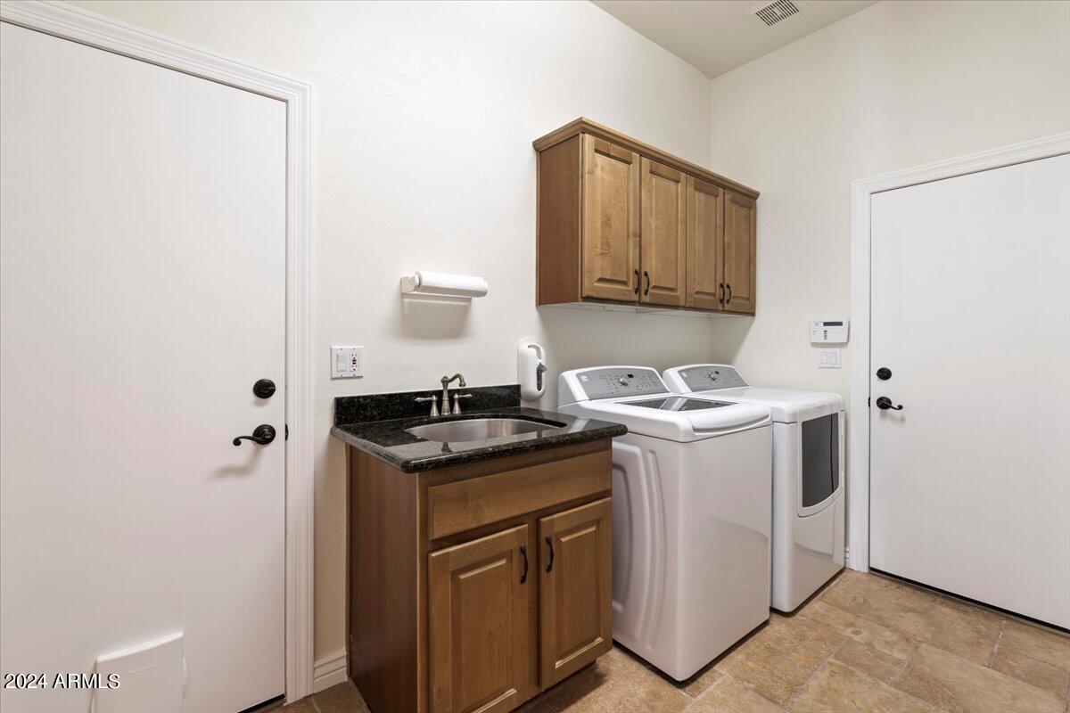 11377 E CAVEDALE Drive