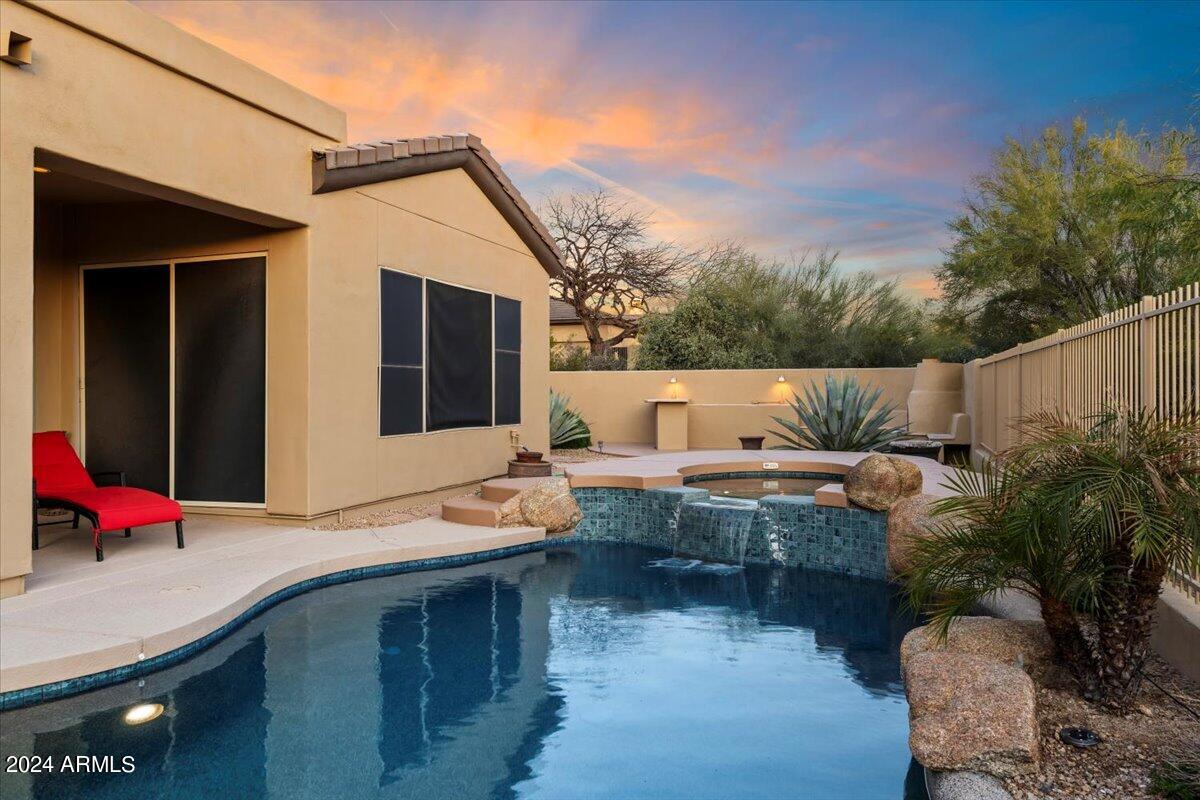 11377 E CAVEDALE Drive