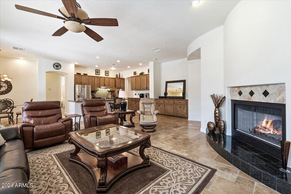 11377 E CAVEDALE Drive