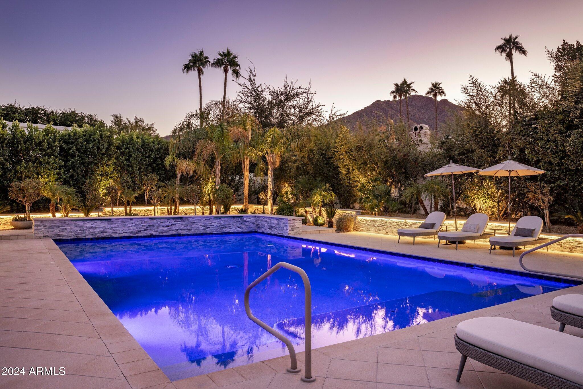 6018 N SAGUARO Road