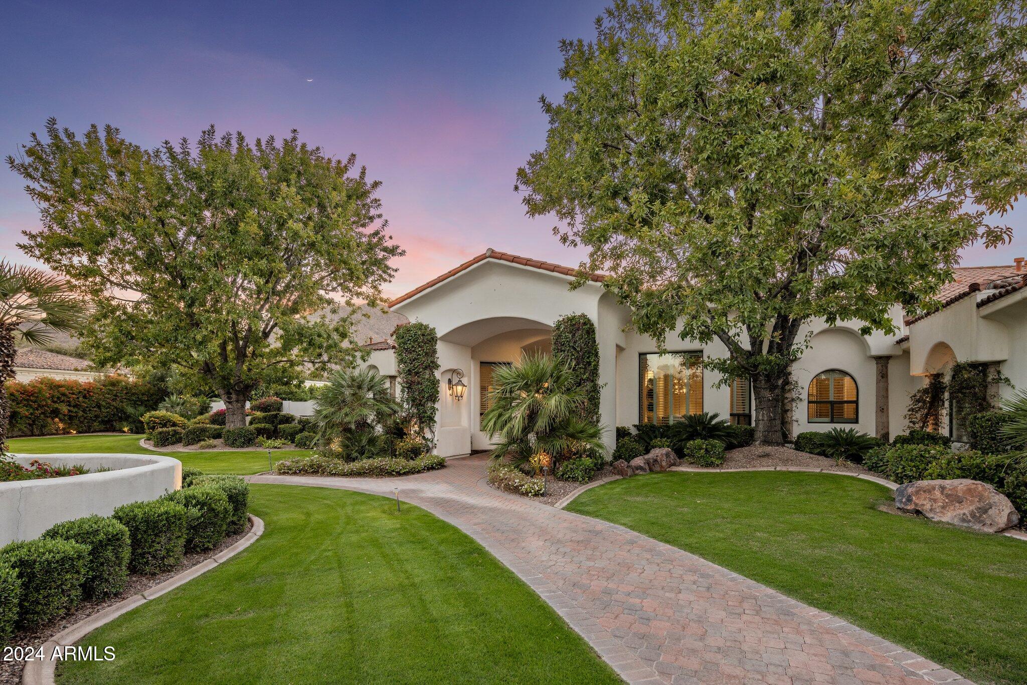 6018 N SAGUARO Road