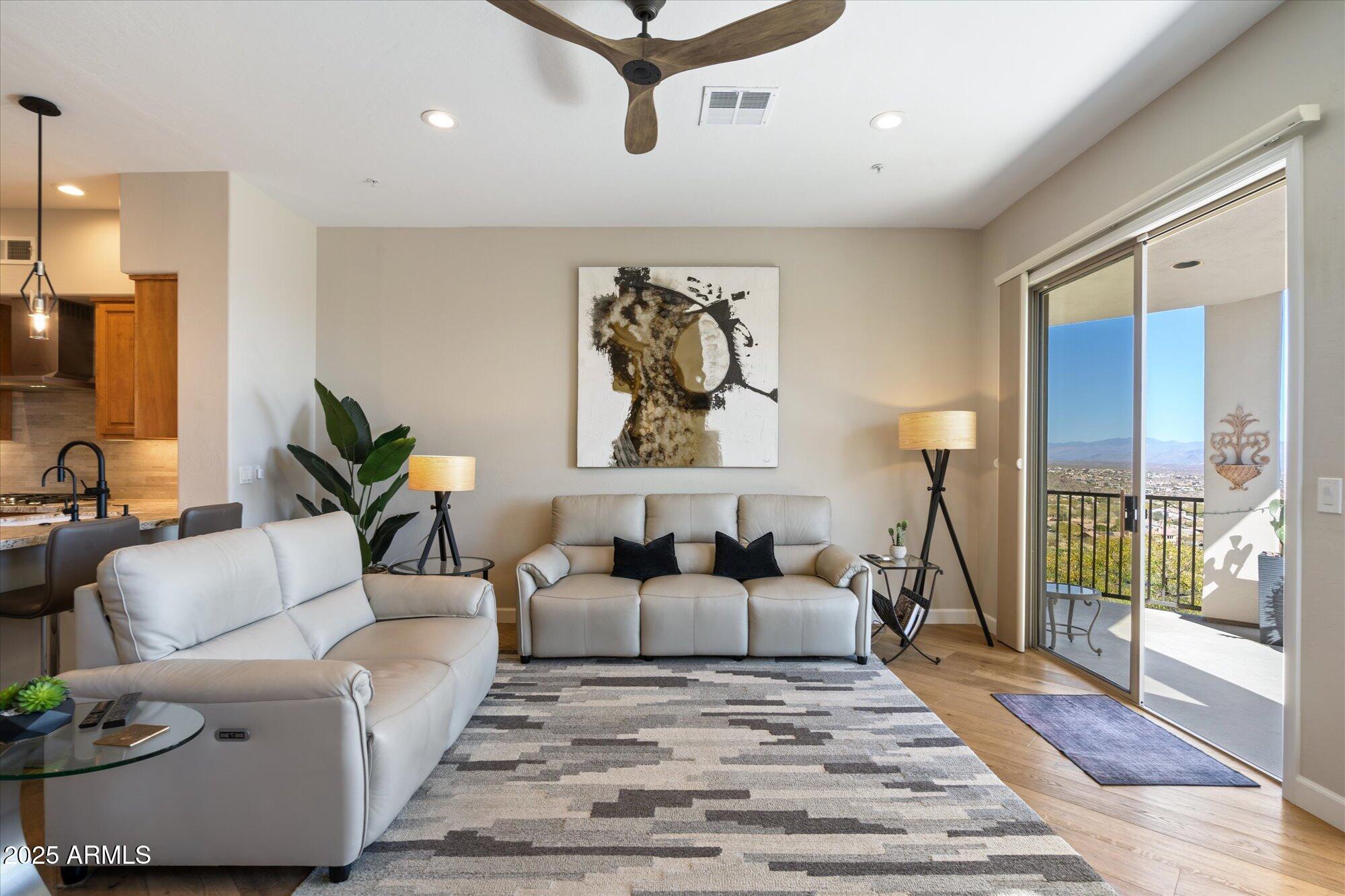 14850 E GRANDVIEW Drive 226