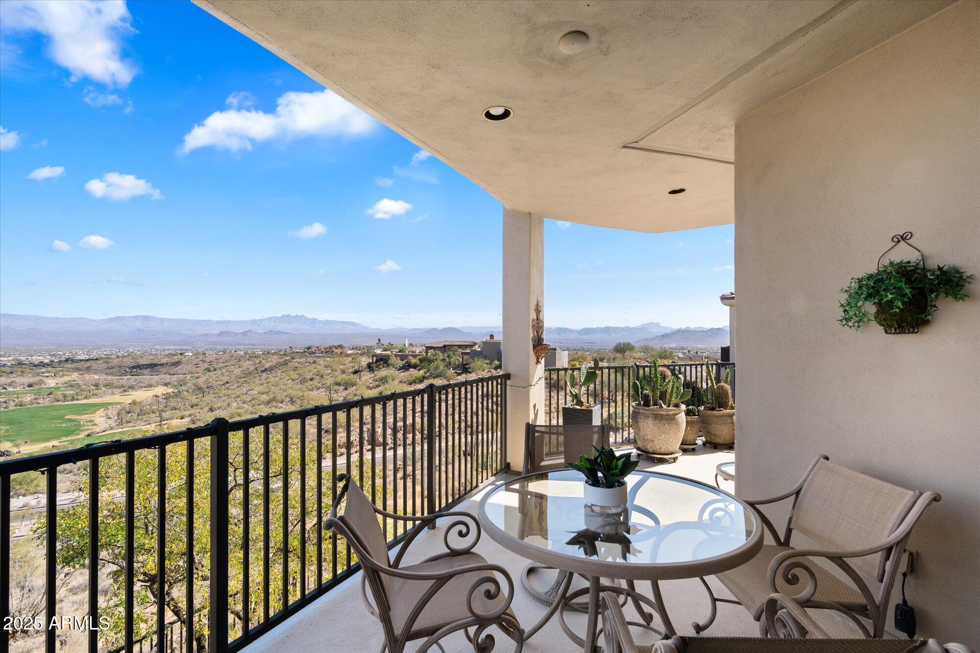 14850 E GRANDVIEW Drive 226