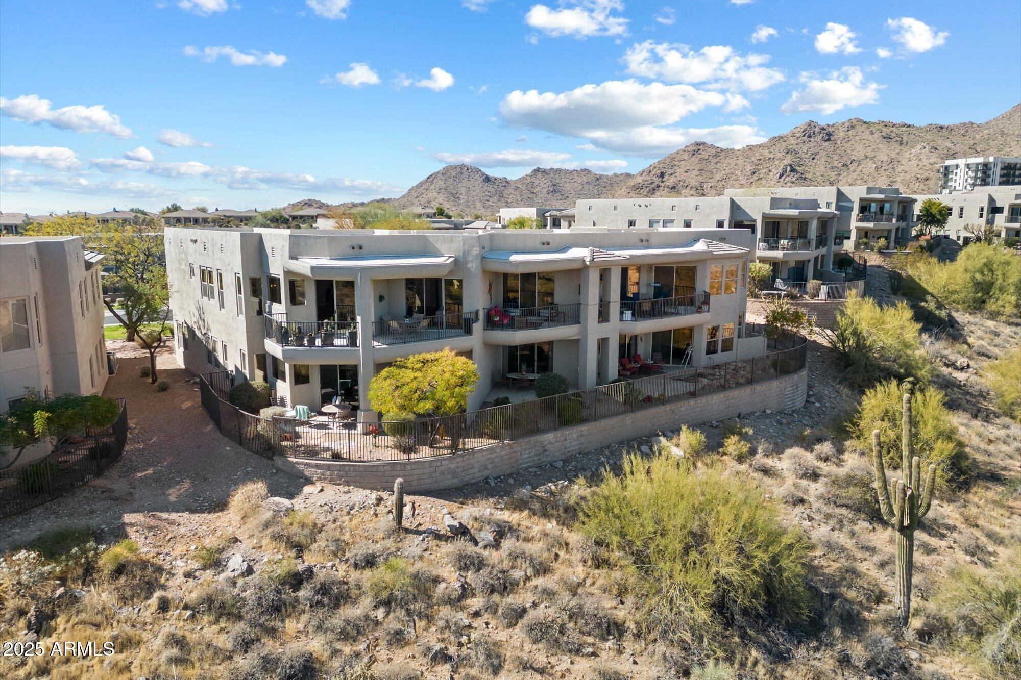 14850 E GRANDVIEW Drive 226