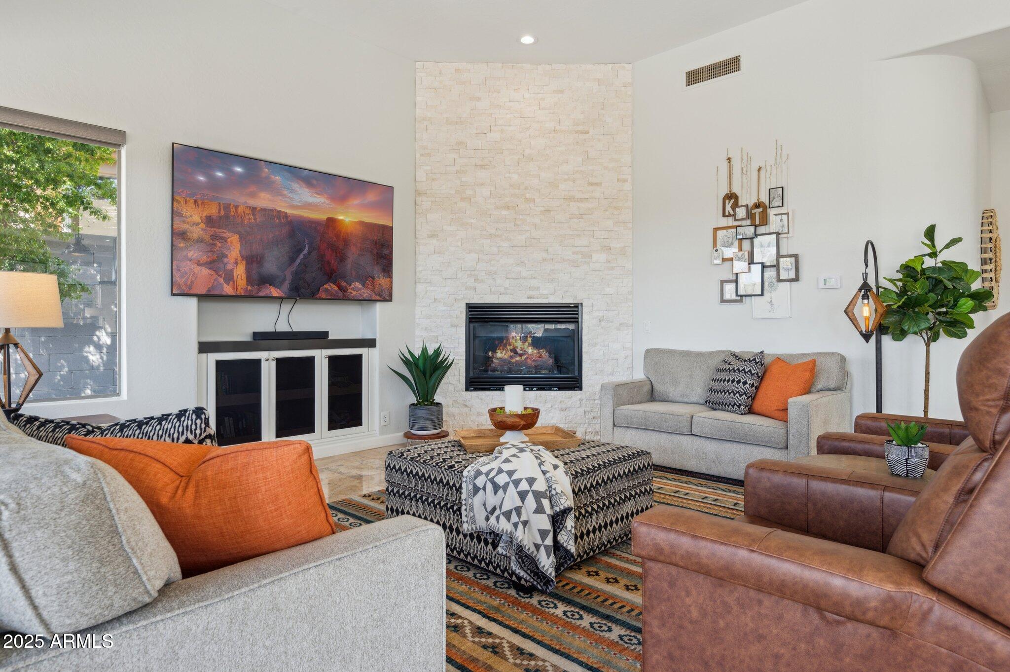 10951 E MIRASOL Circle