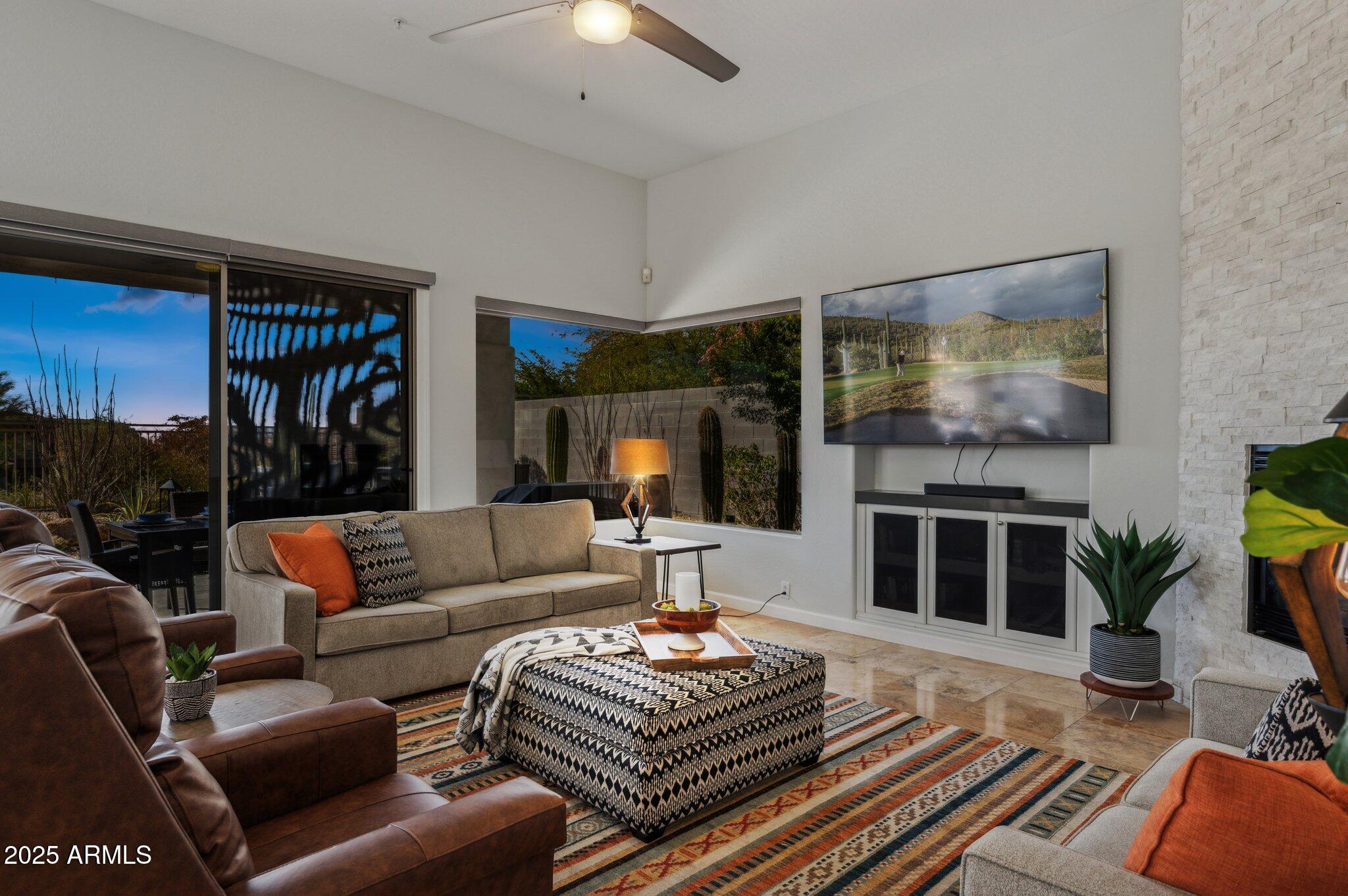 10951 E MIRASOL Circle