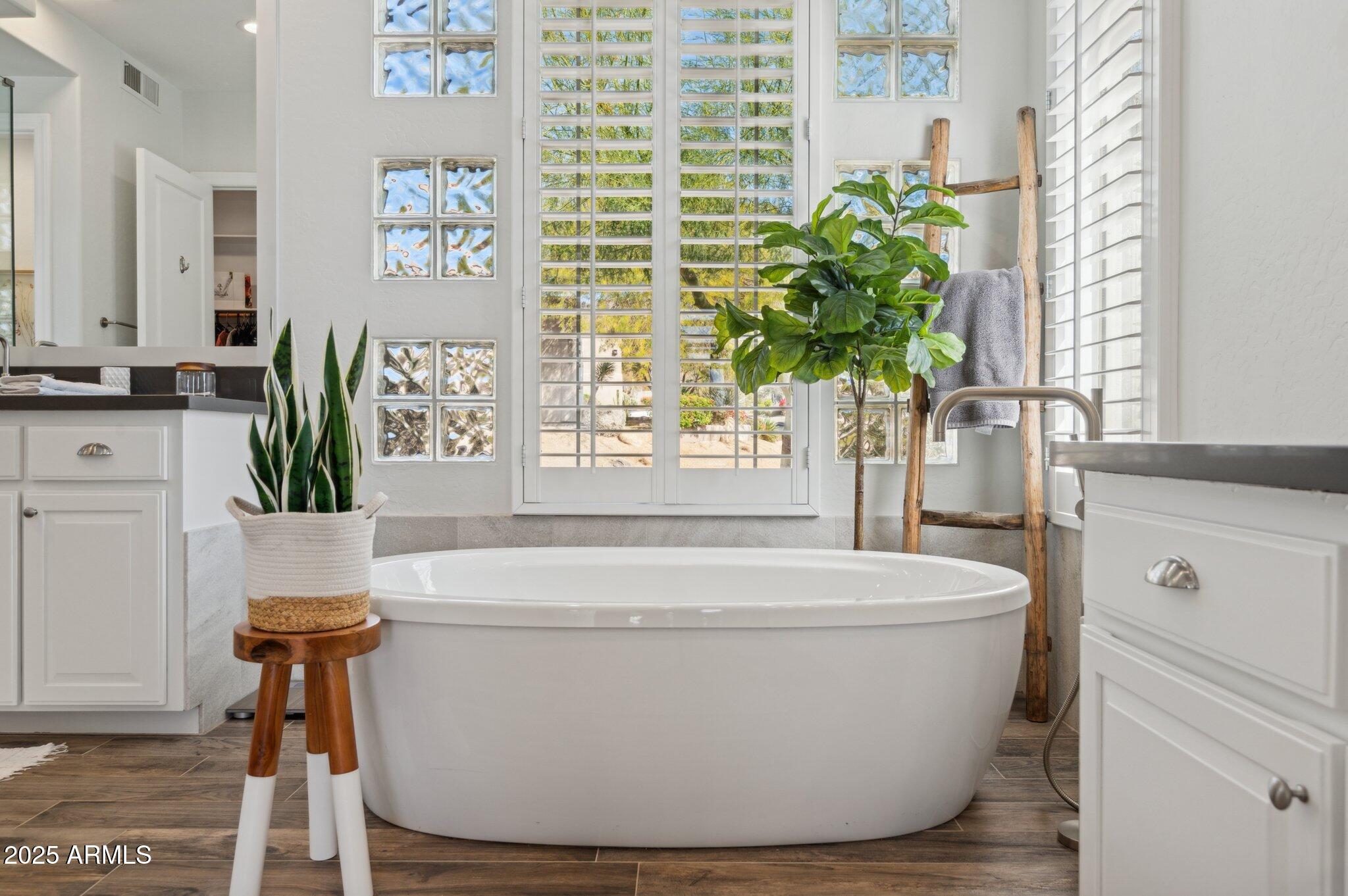 10951 E MIRASOL Circle