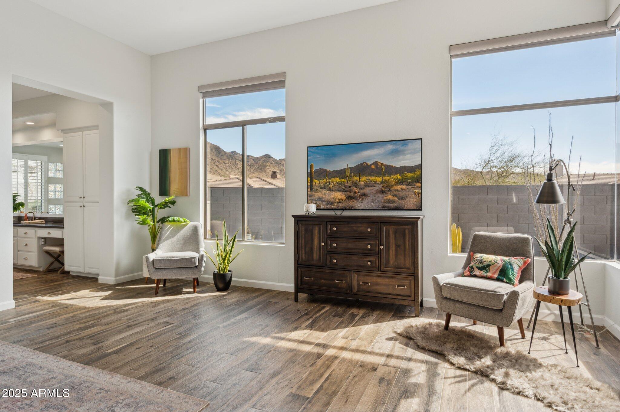 10951 E MIRASOL Circle