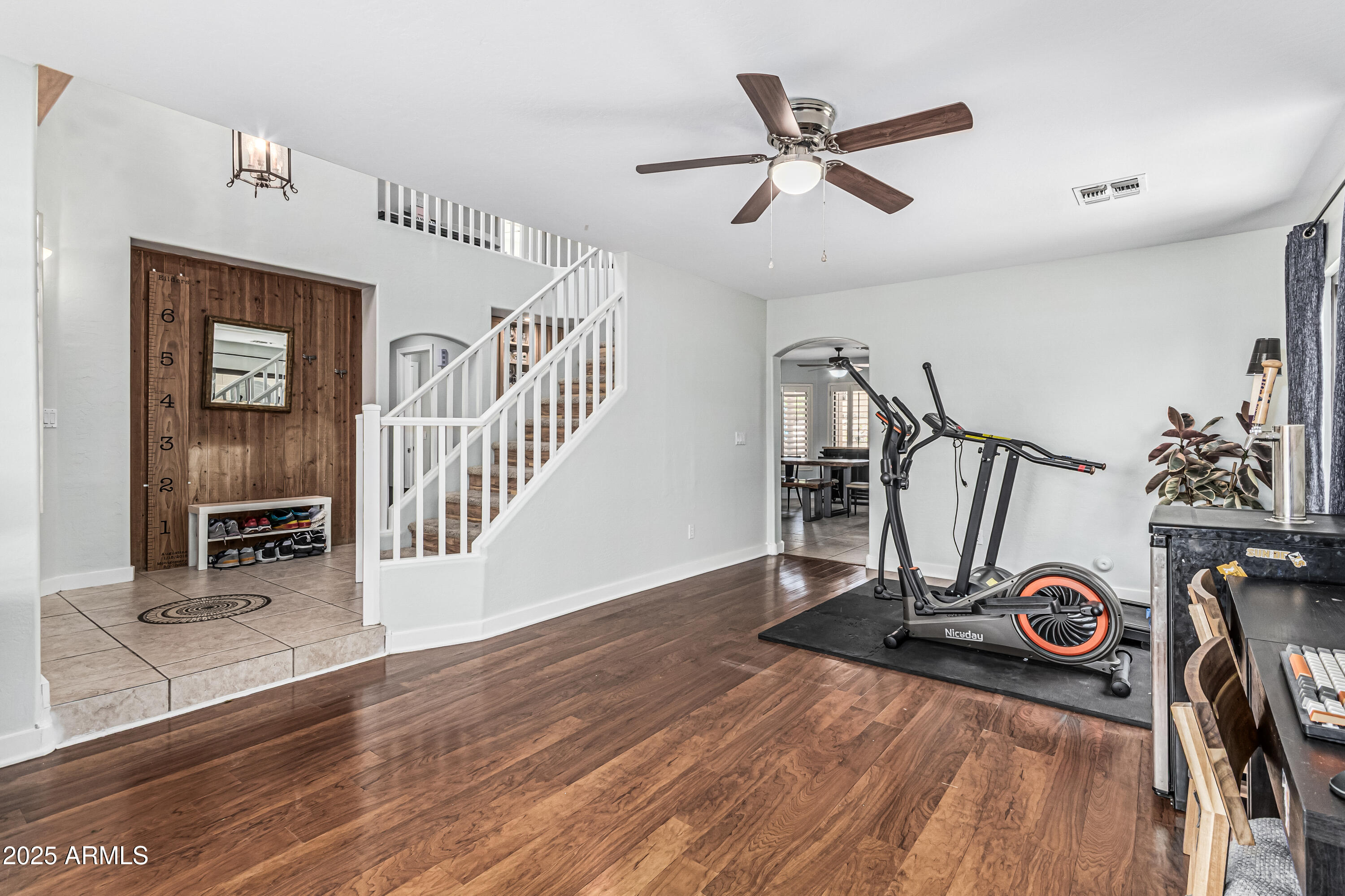 6422 W RANGE MULE Drive