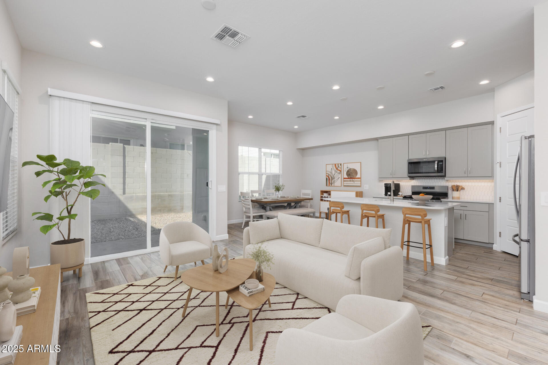 5046 E ANDERSON Drive