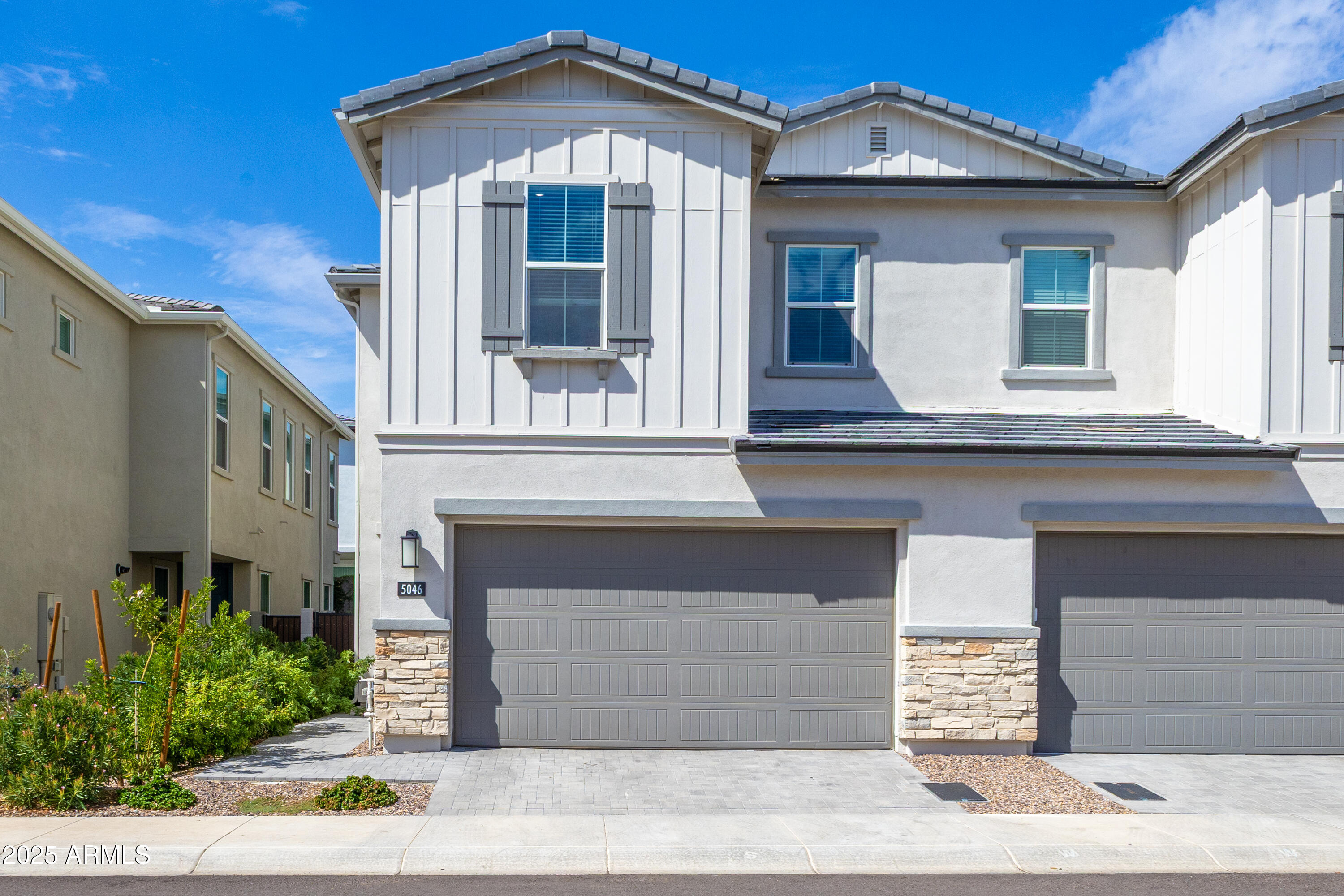 5046 E ANDERSON Drive