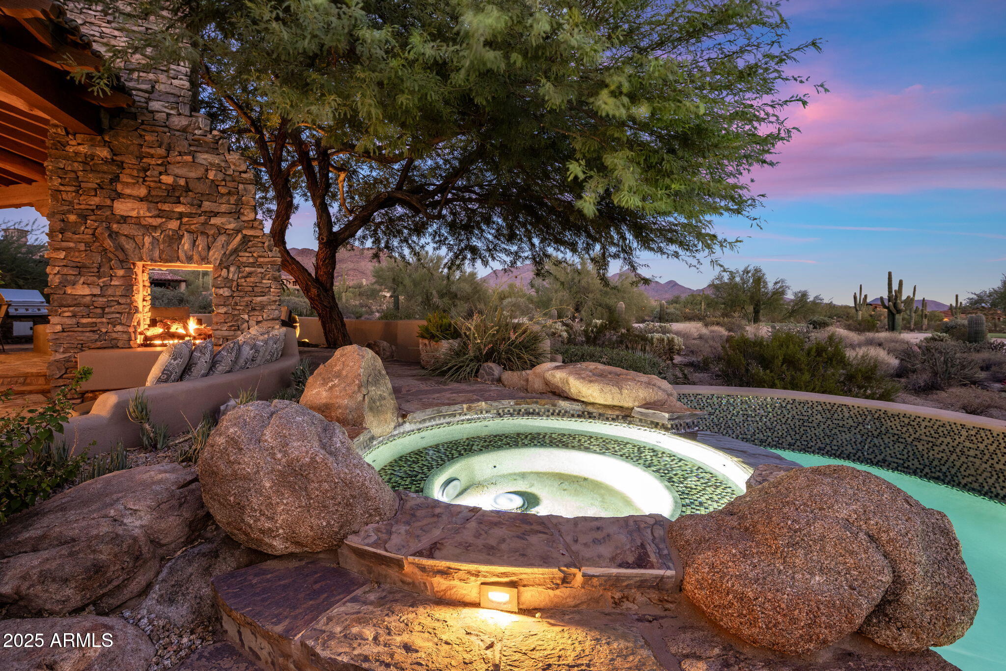 9290 E THOMPSON PEAK Parkway, 463