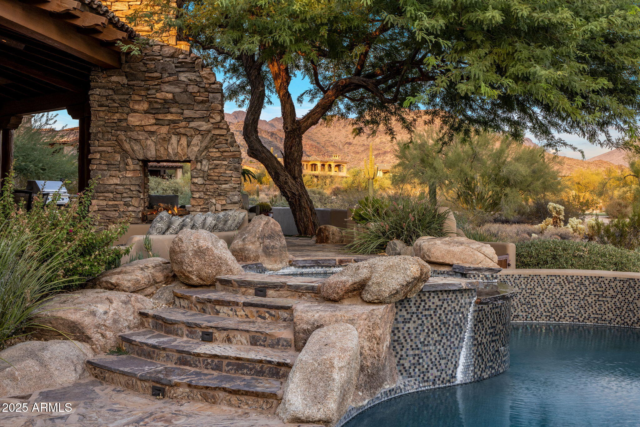 9290 E THOMPSON PEAK Parkway, 463