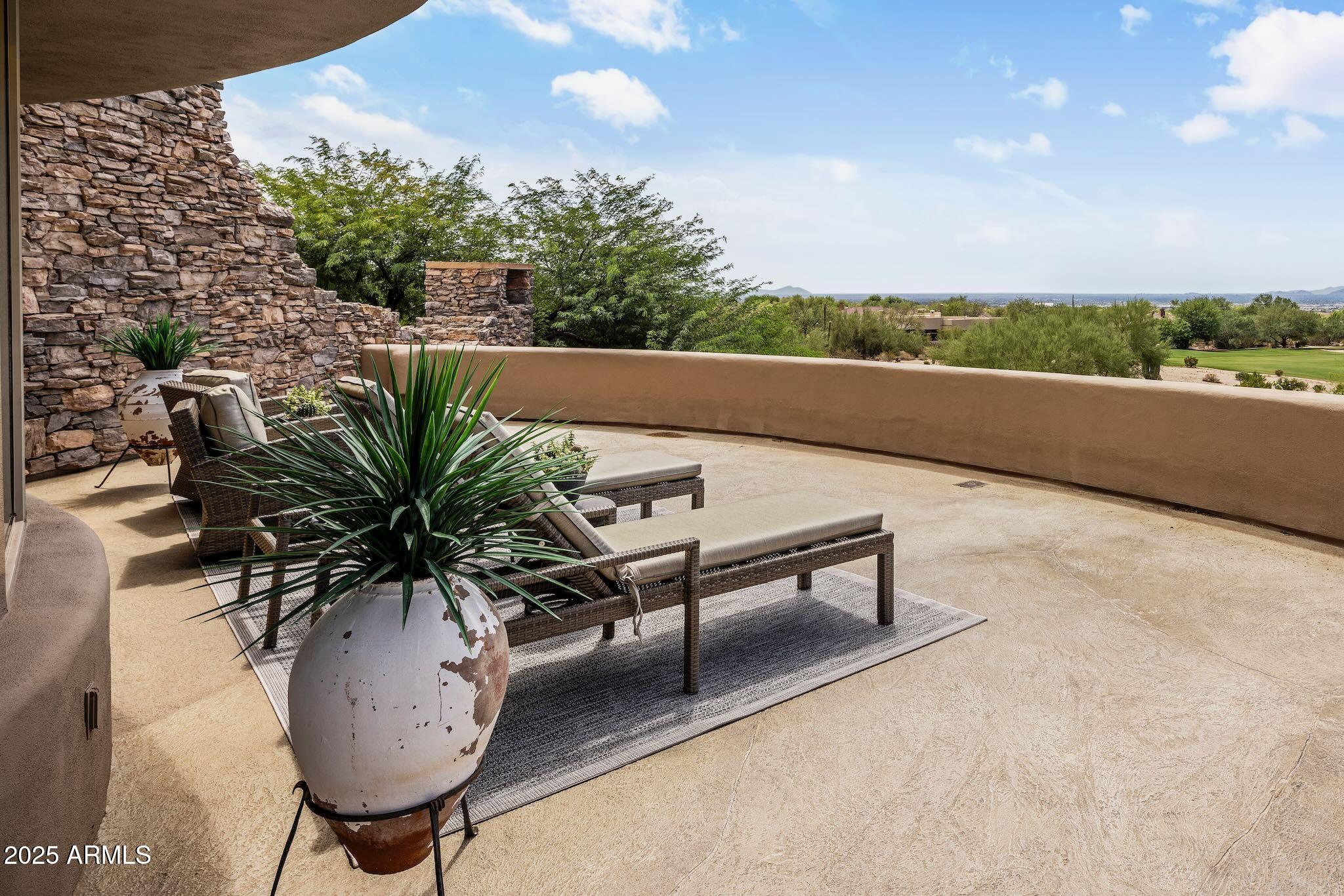 9290 E THOMPSON PEAK Parkway, 463