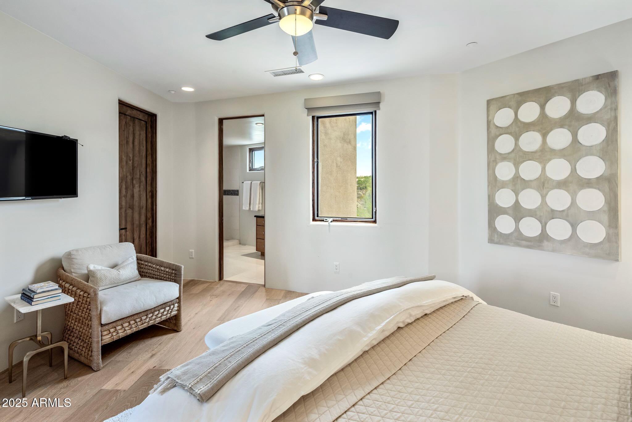 9290 E THOMPSON PEAK Parkway, 463