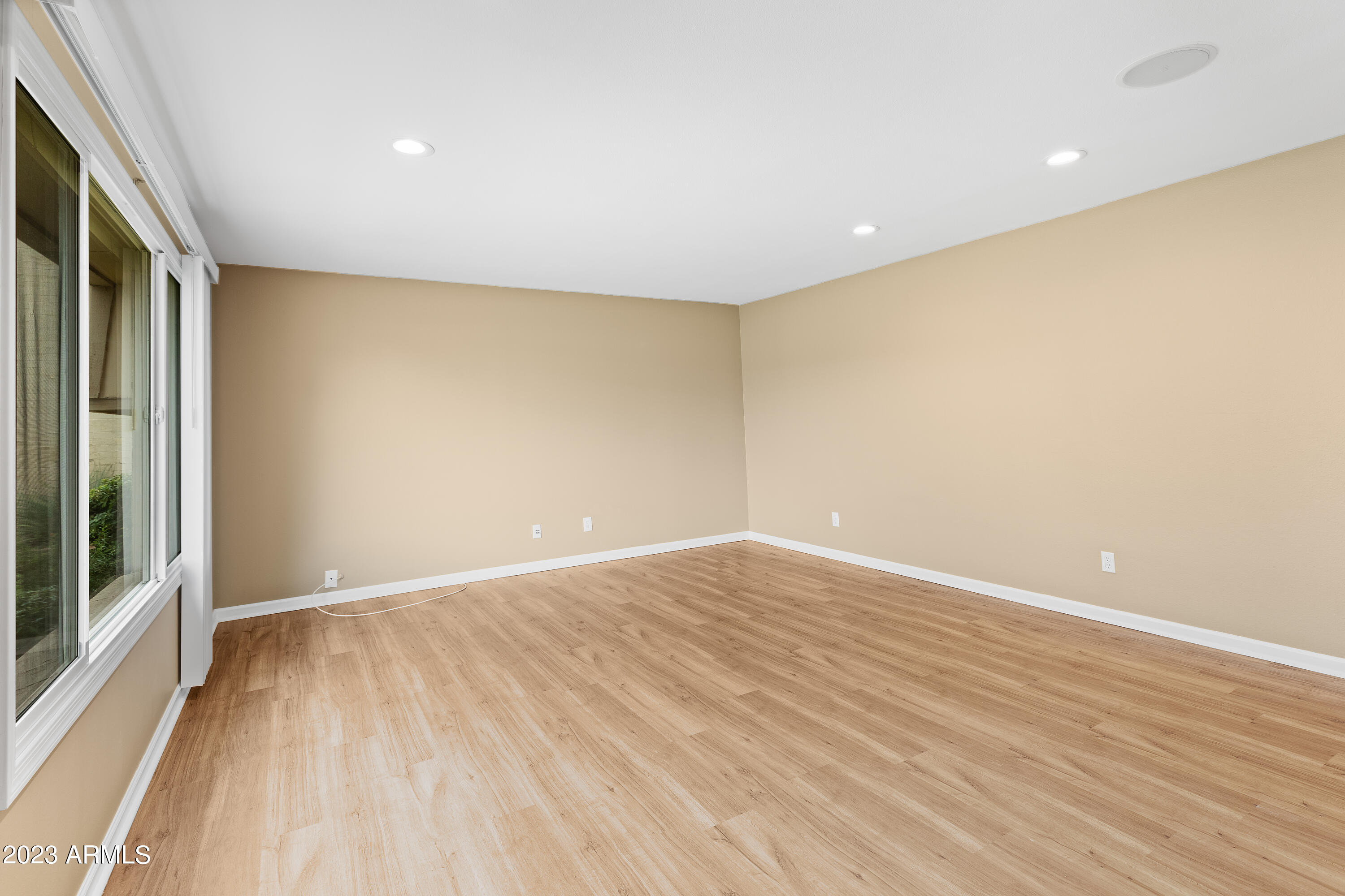 4869 N GRANITE REEF Road