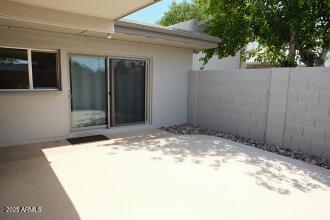 4869 N GRANITE REEF Road