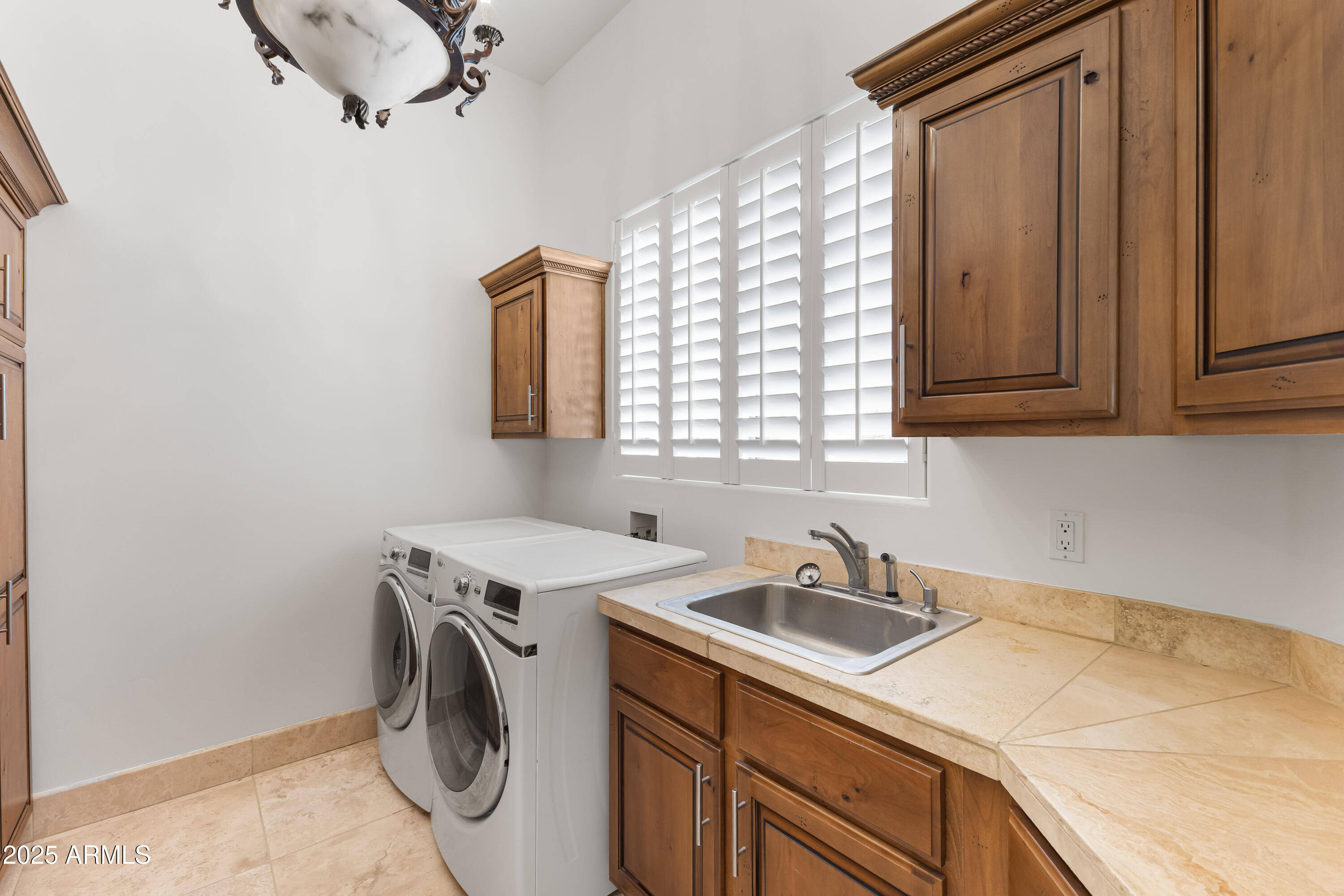 9417 E CHARTER OAK Drive