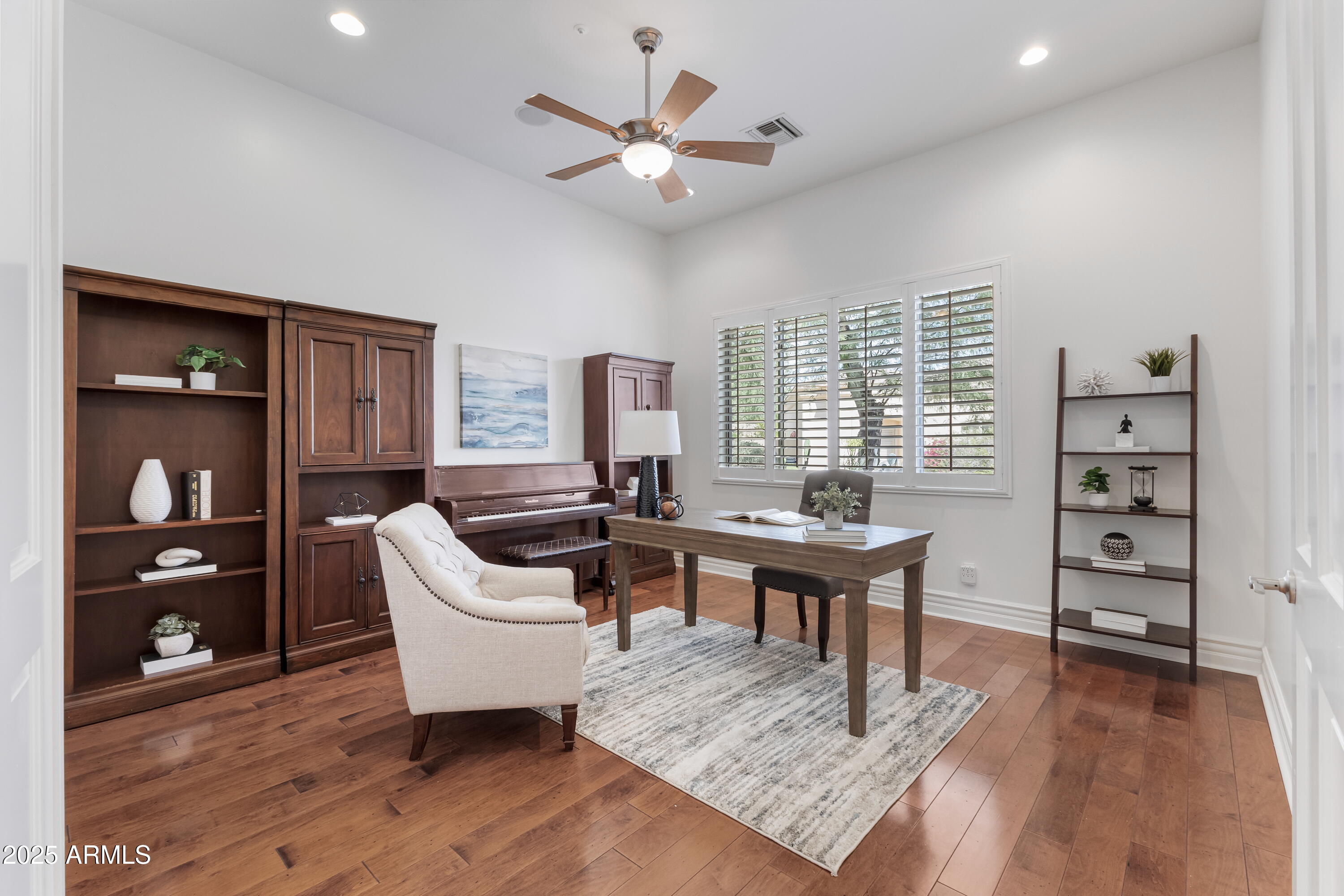 9417 E CHARTER OAK Drive