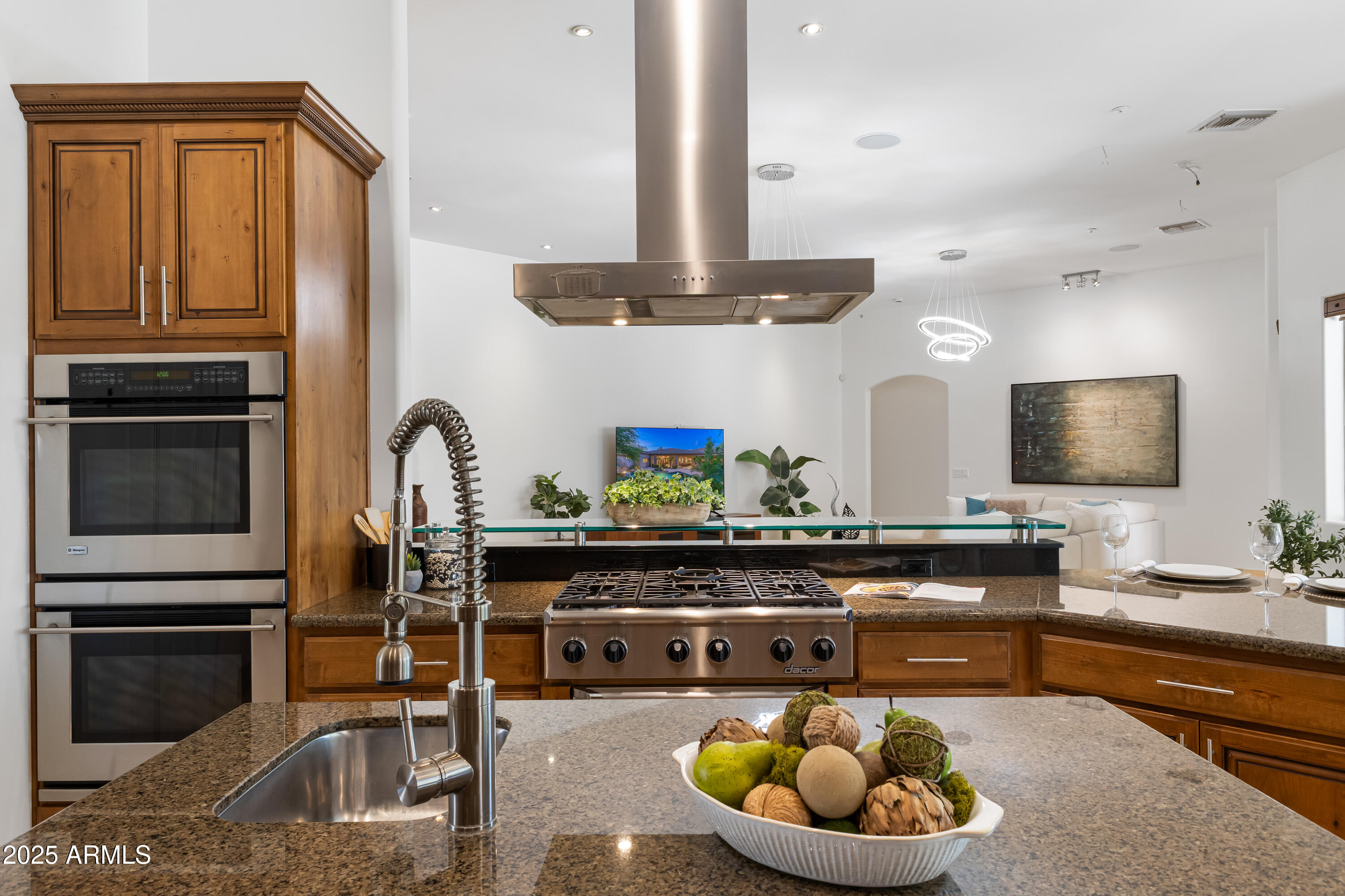 9417 E CHARTER OAK Drive