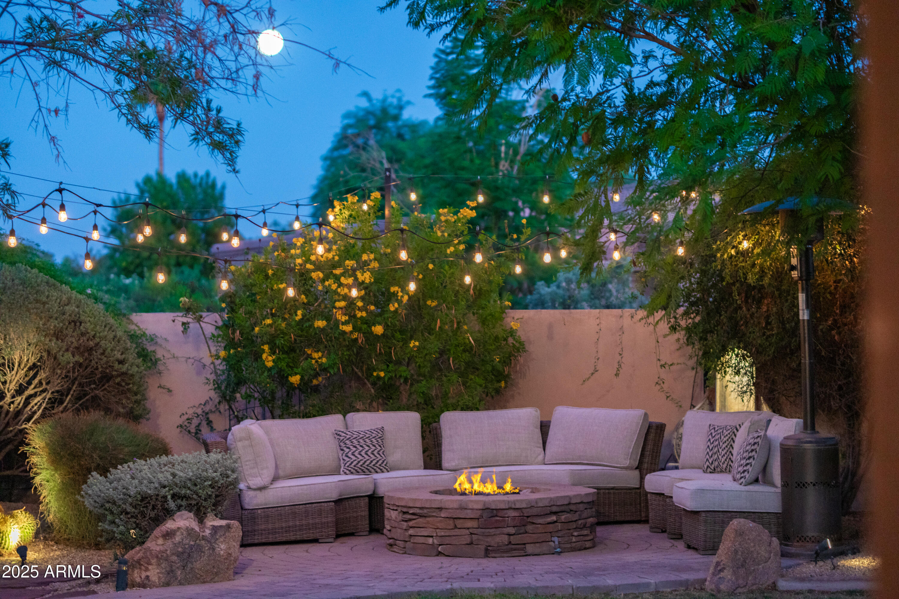 9417 E CHARTER OAK Drive