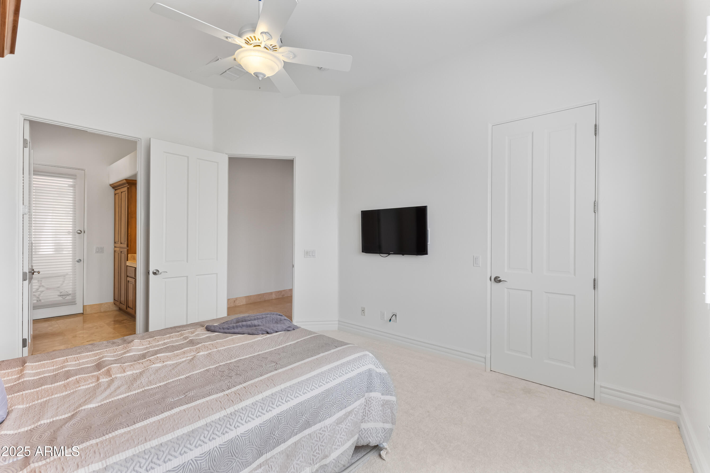 9417 E CHARTER OAK Drive