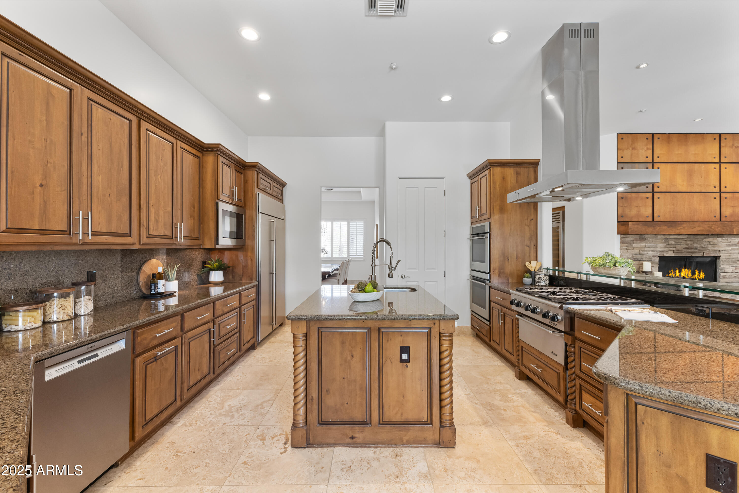 9417 E CHARTER OAK Drive