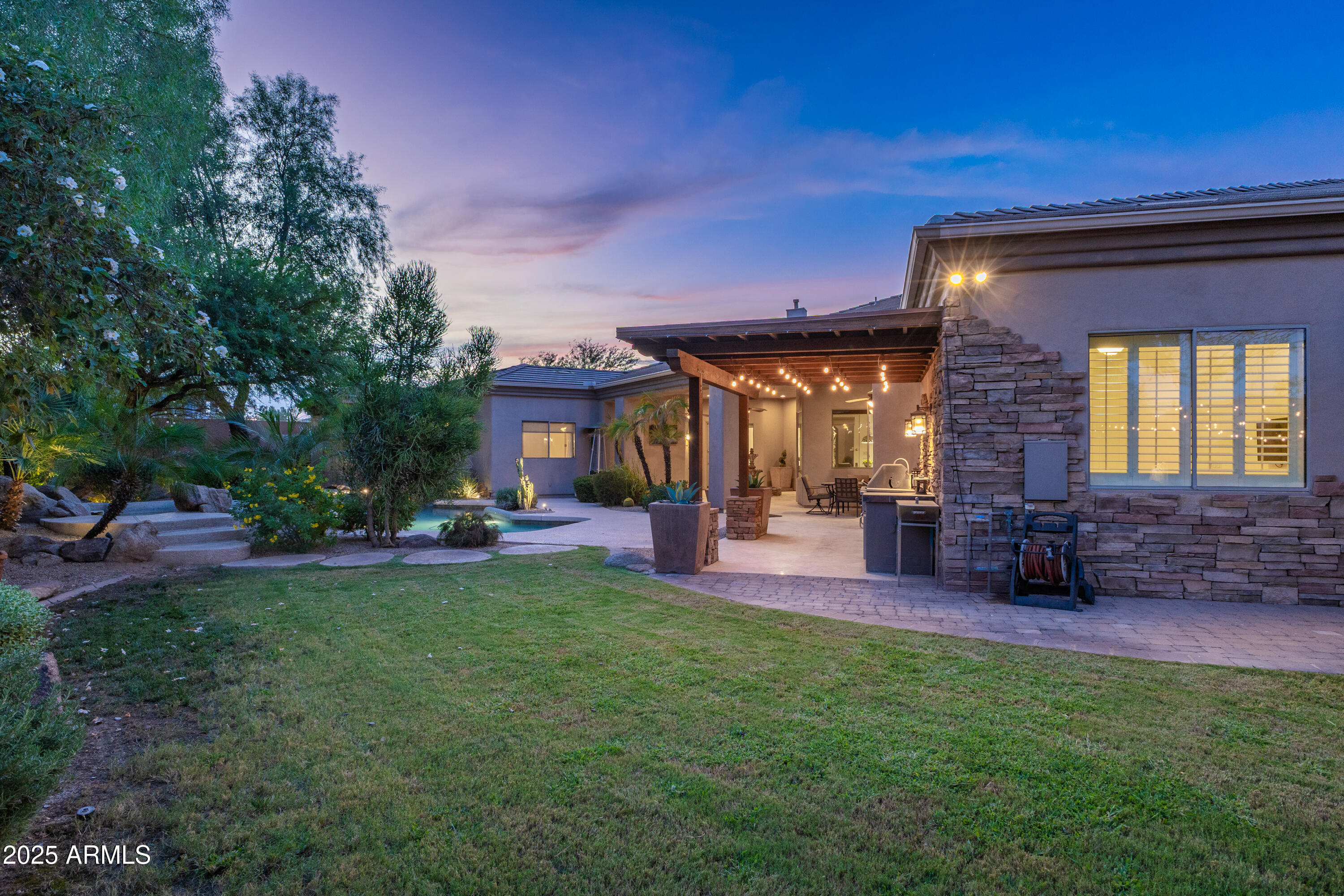 9417 E CHARTER OAK Drive