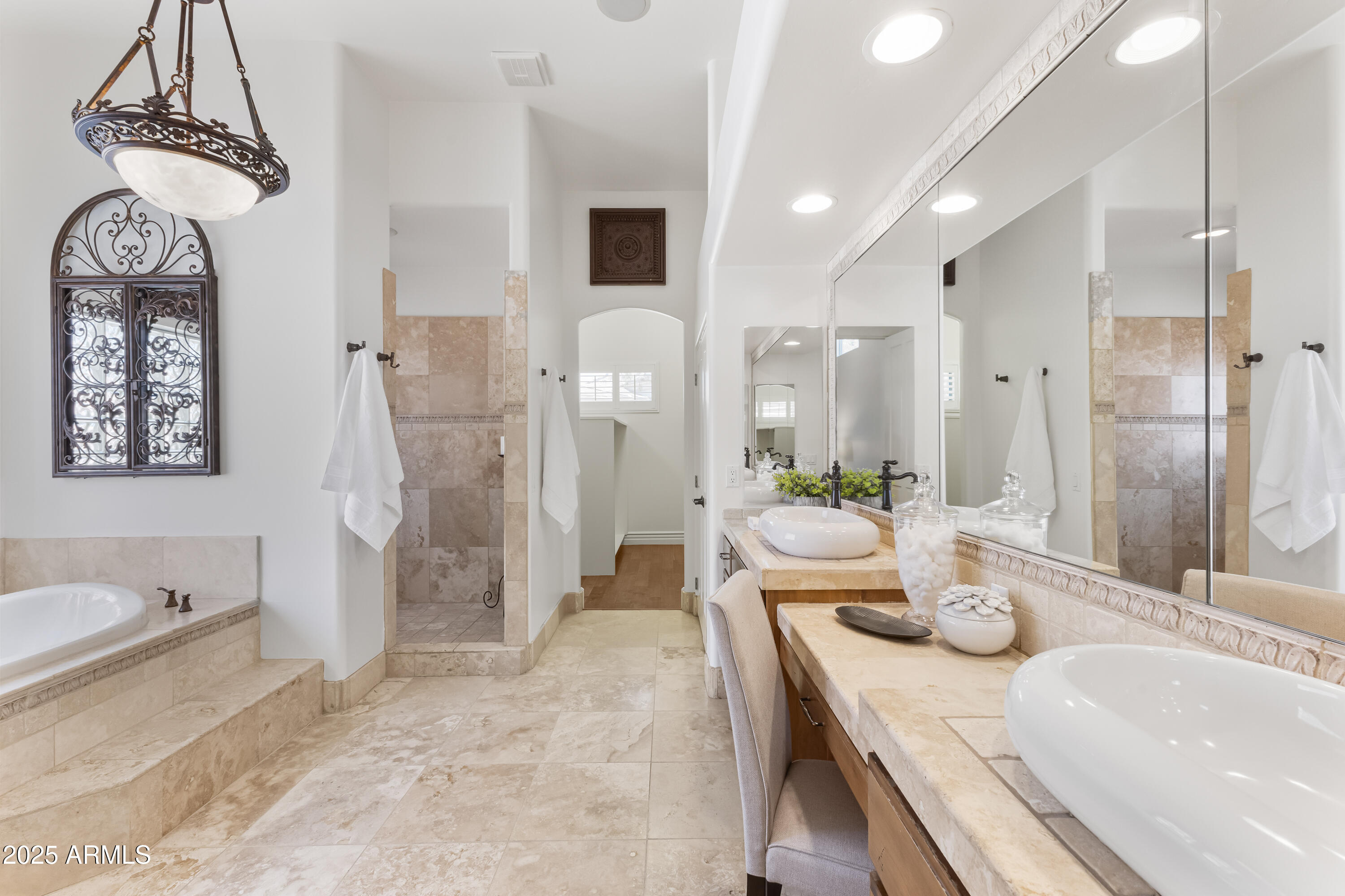 9417 E CHARTER OAK Drive