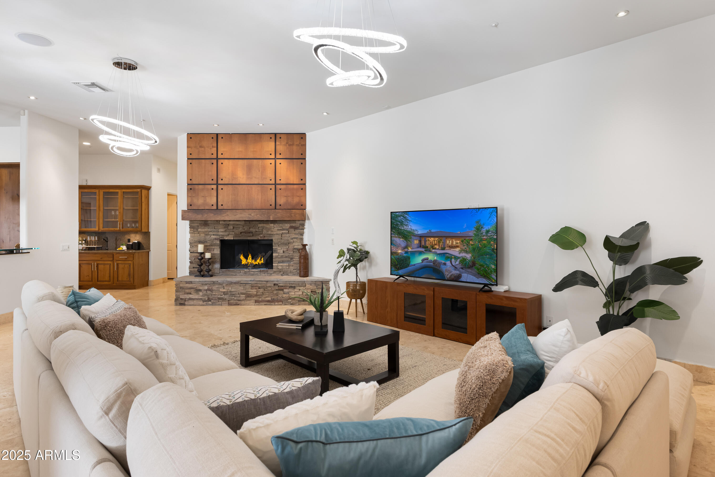 9417 E CHARTER OAK Drive