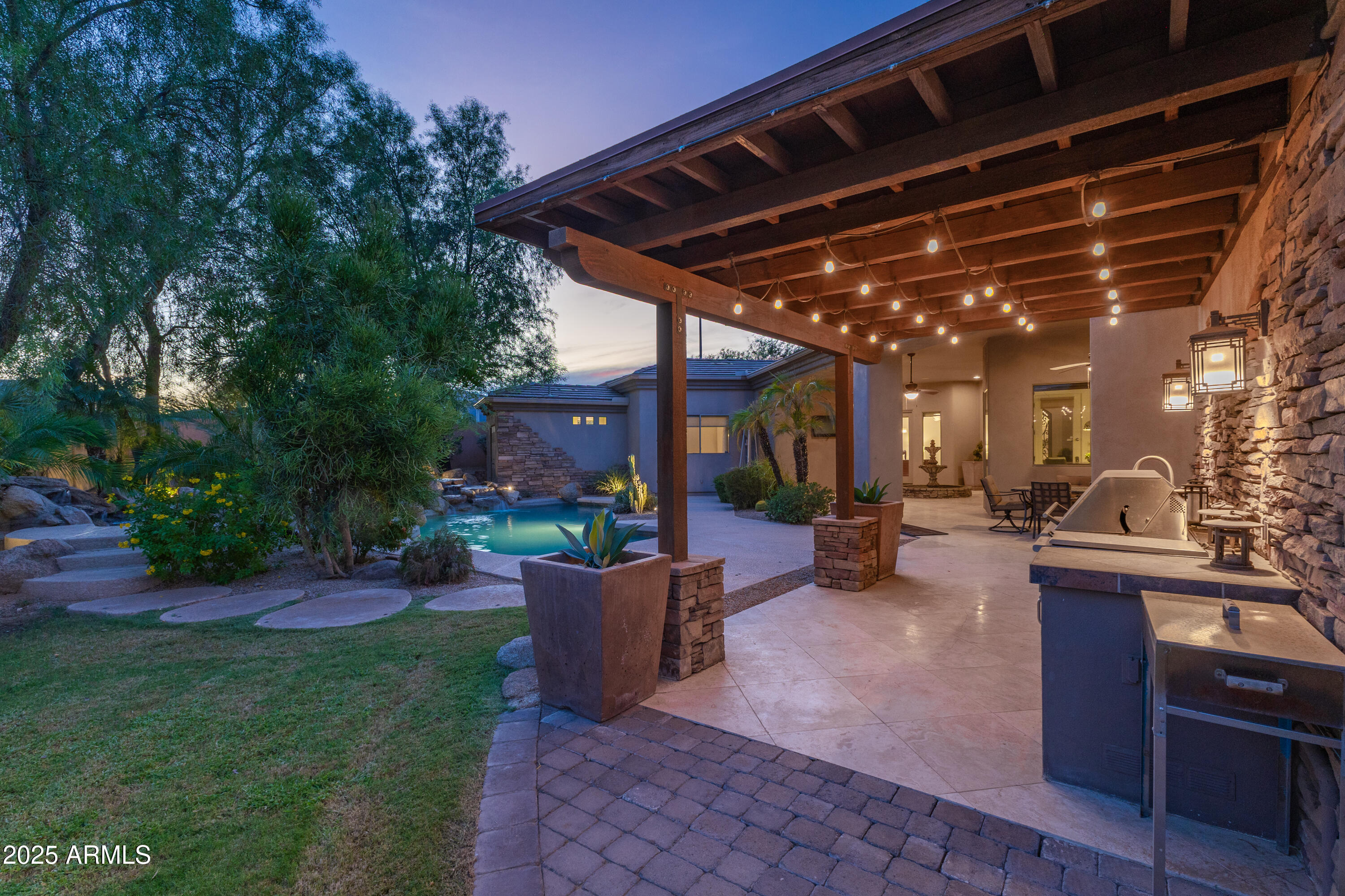 9417 E CHARTER OAK Drive