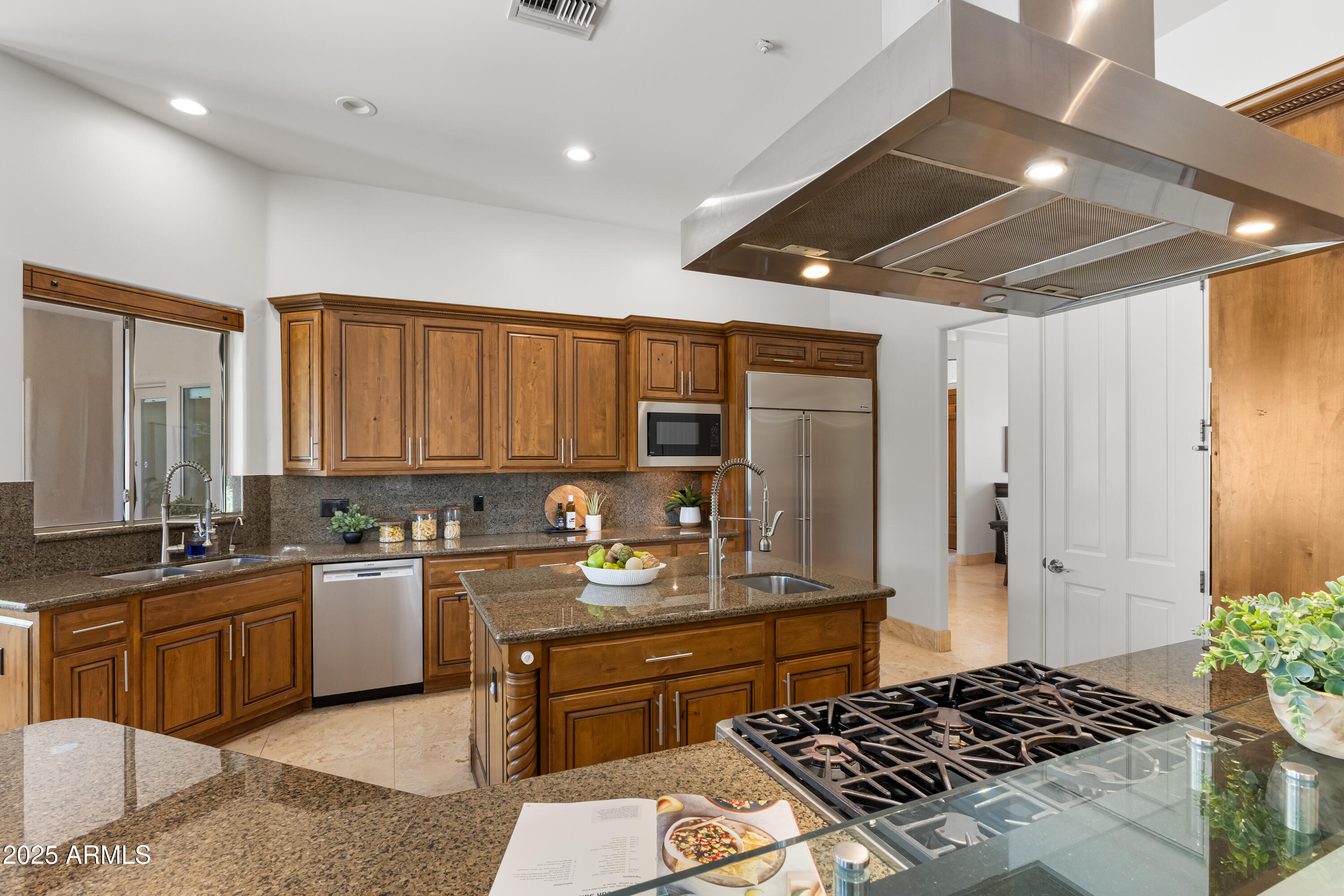 9417 E CHARTER OAK Drive