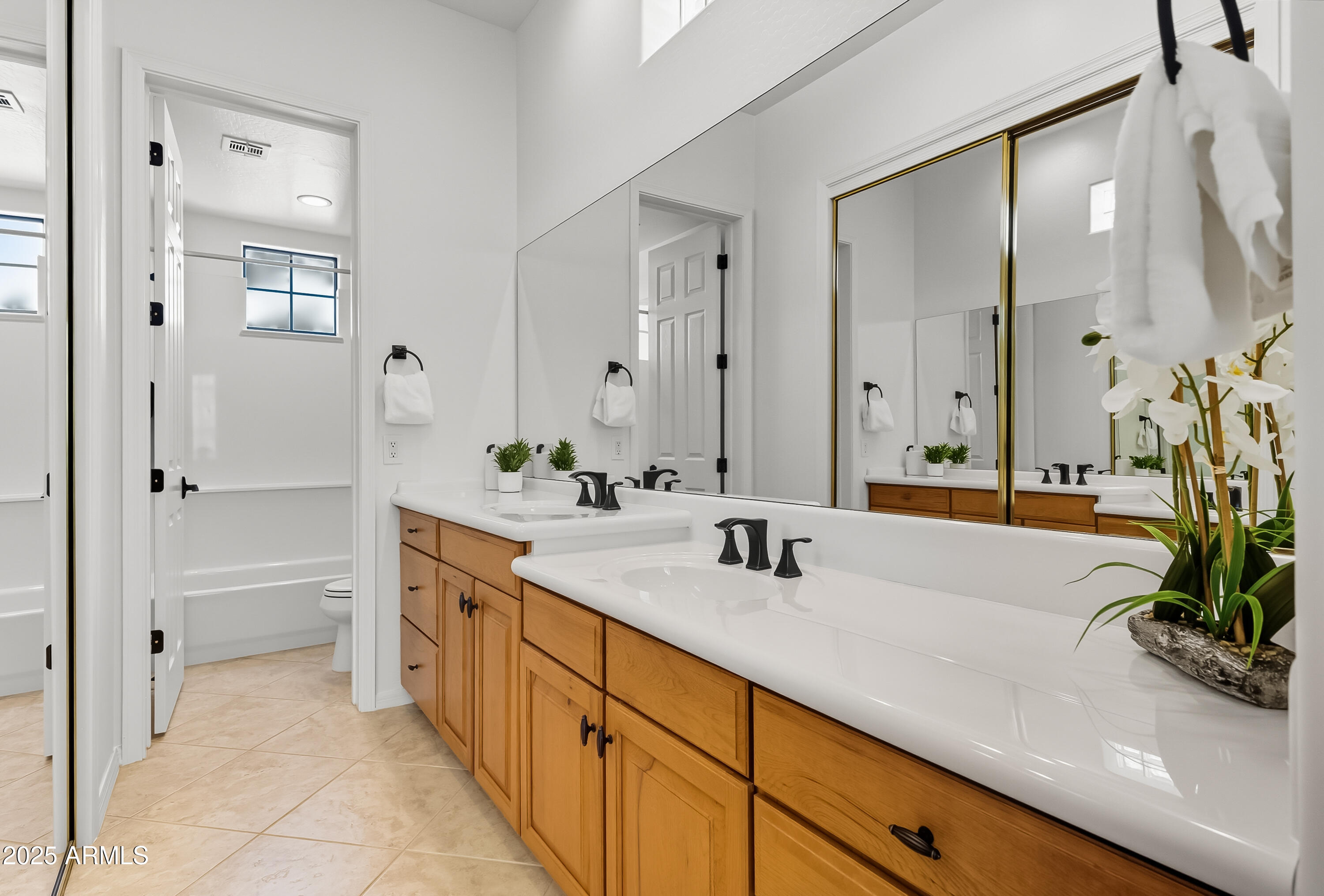 9270 E THOMPSON PEAK Parkway, 327