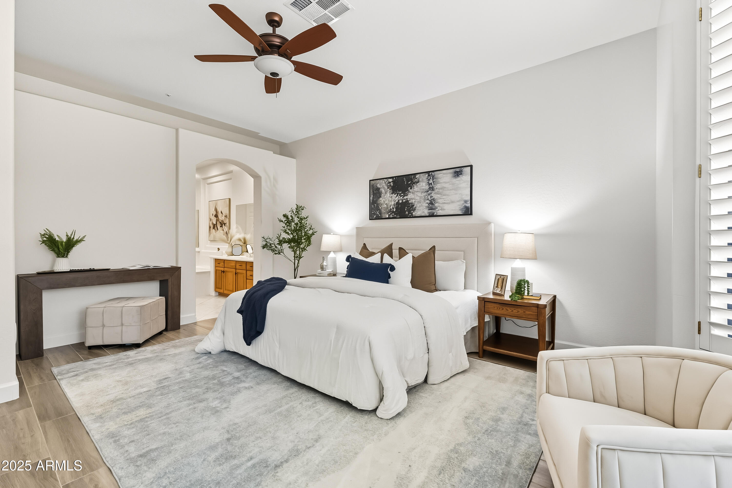 9270 E THOMPSON PEAK Parkway, 327