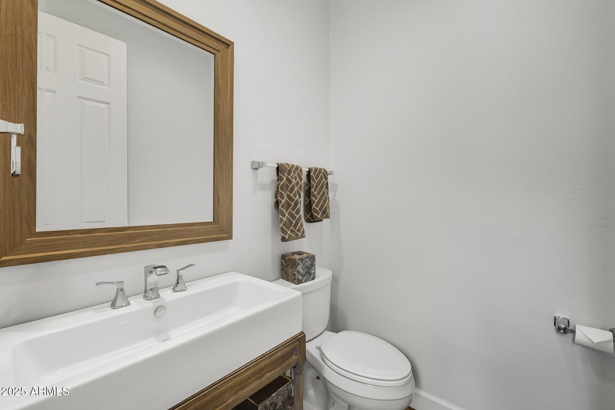 9270 E THOMPSON PEAK Parkway, 327