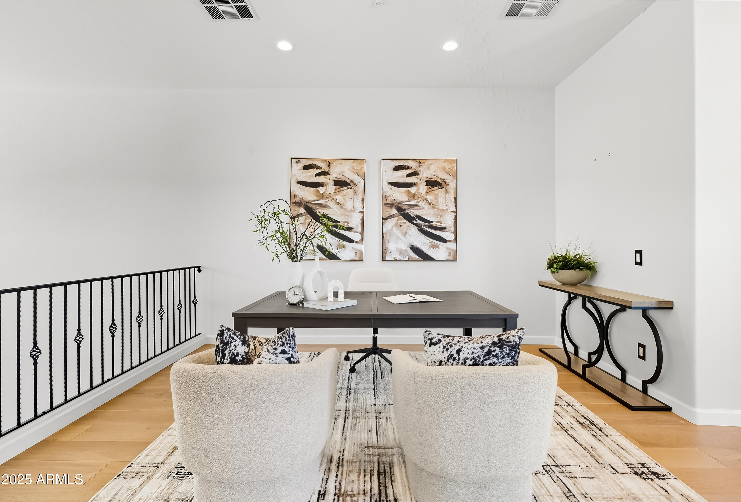 9270 E THOMPSON PEAK Parkway, 327