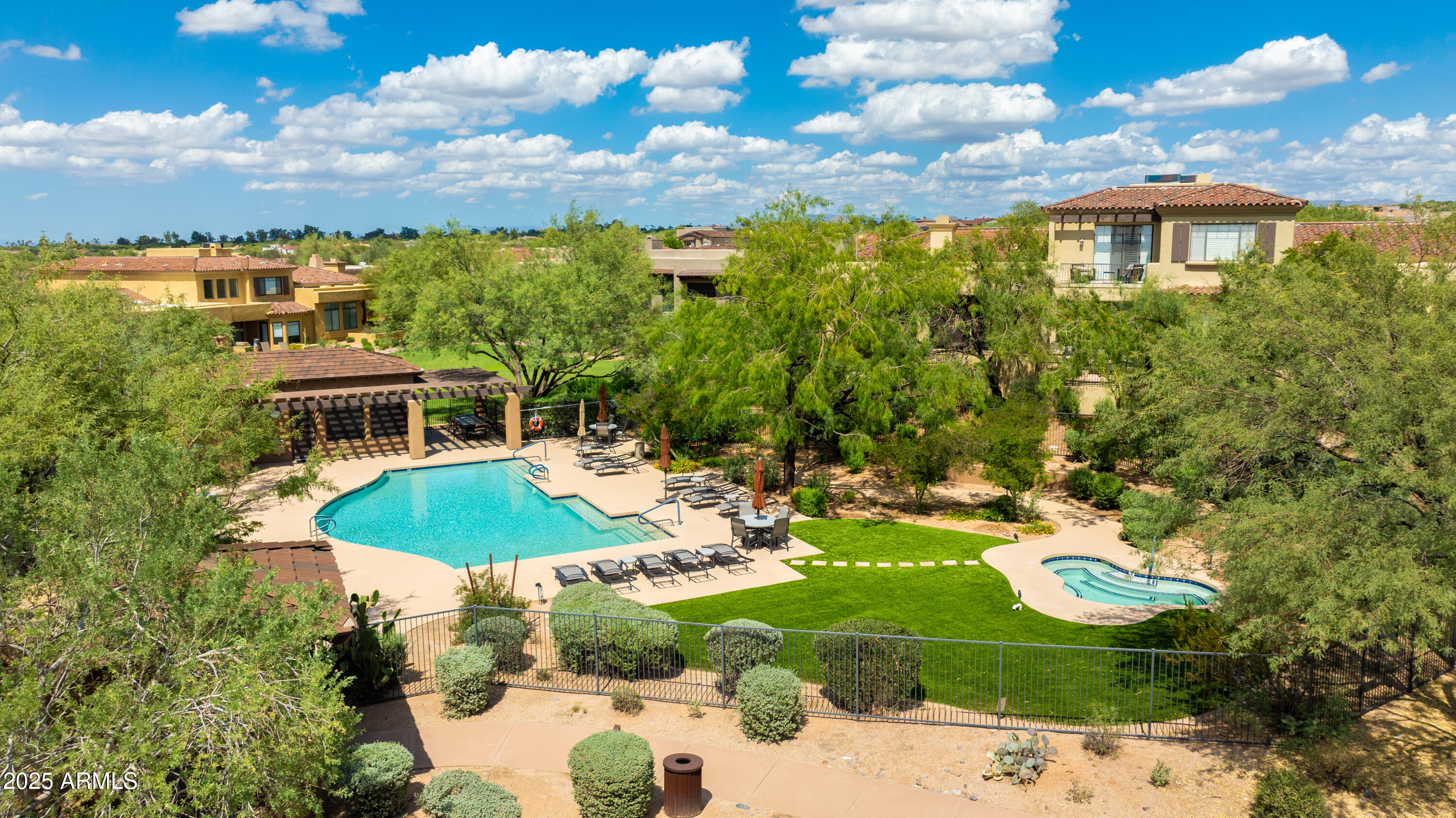 9270 E THOMPSON PEAK Parkway, 327