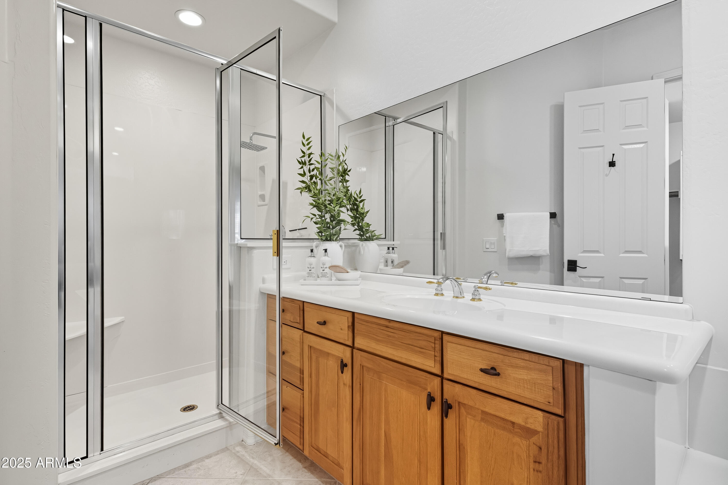 9270 E THOMPSON PEAK Parkway, 327