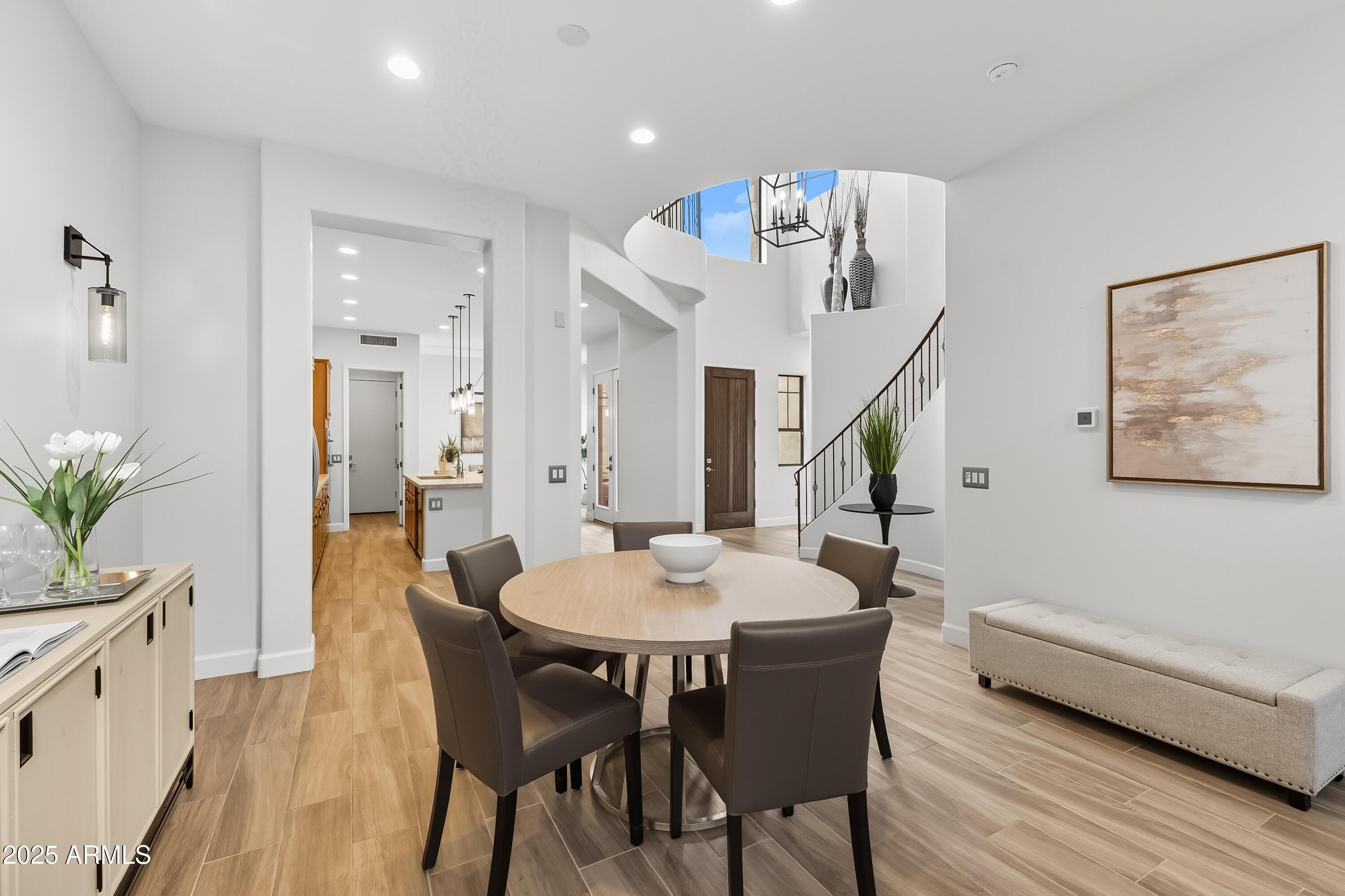 9270 E THOMPSON PEAK Parkway, 327